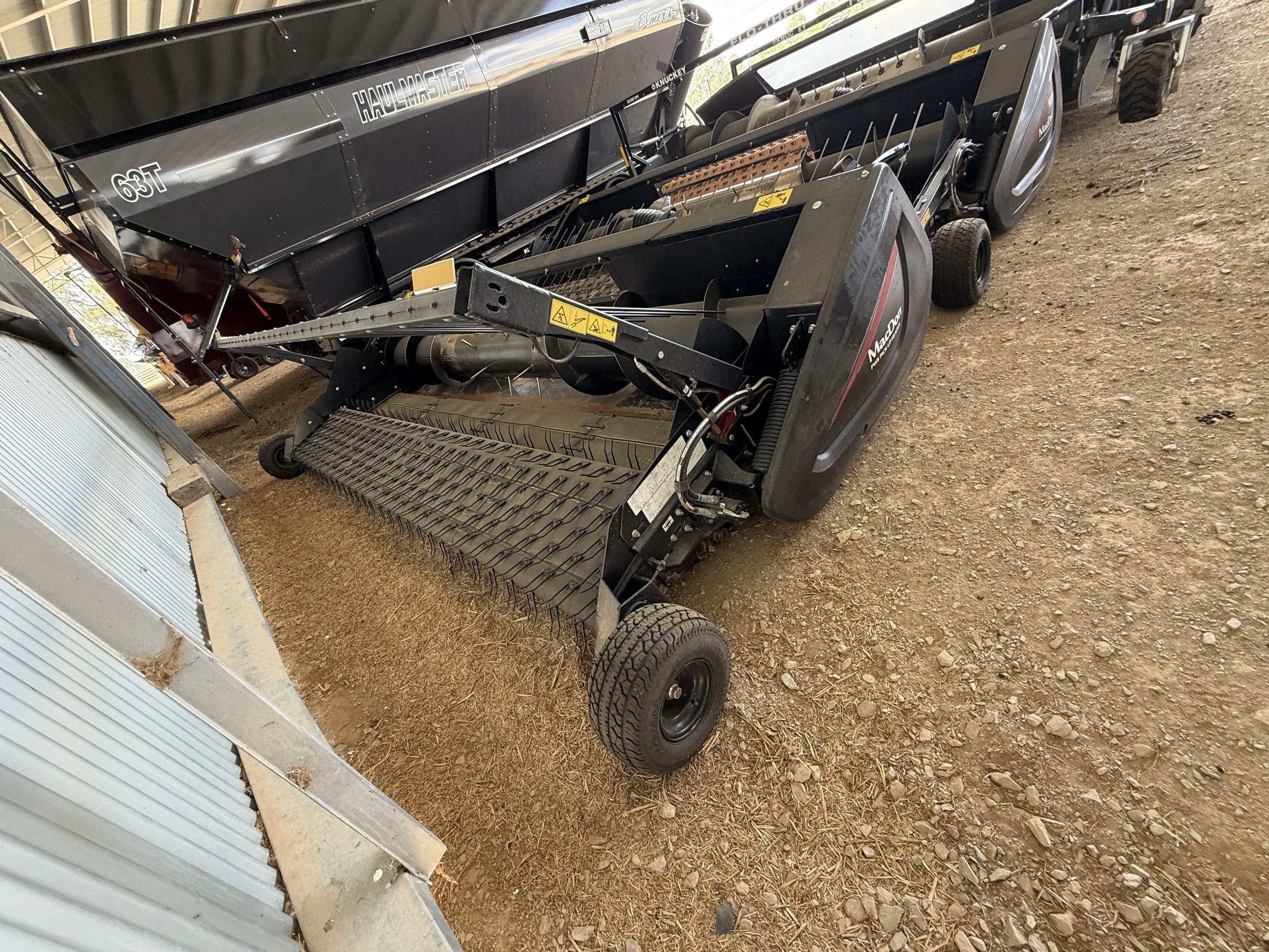 Macdon PW8 Pick up Front