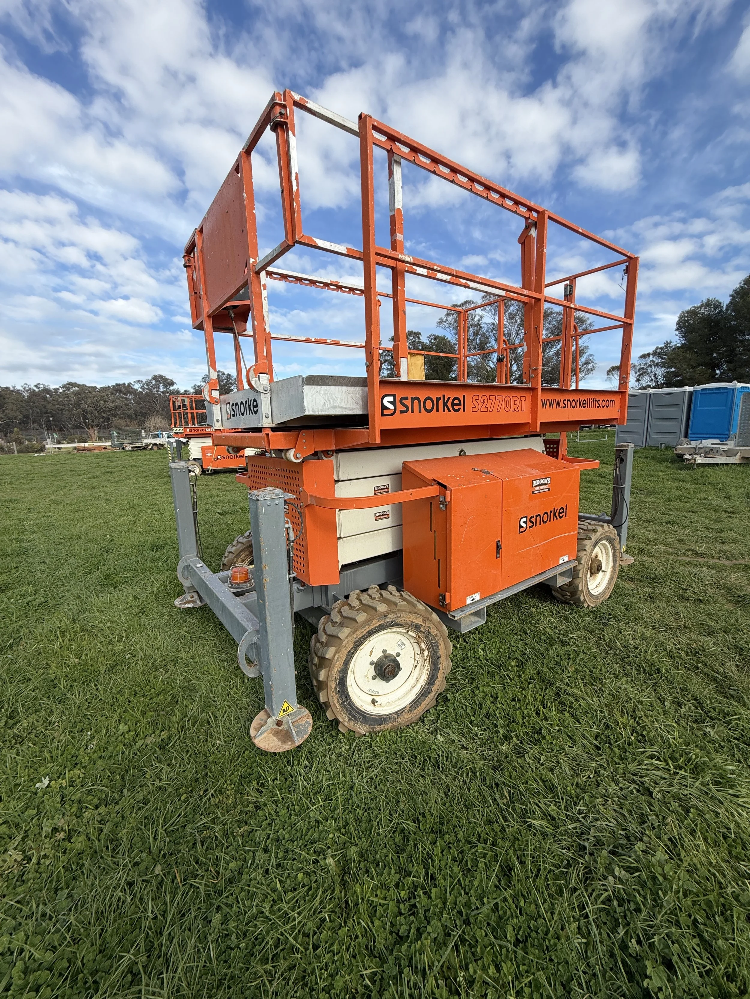 Snorkel S2770RT Scissor Lift image 7