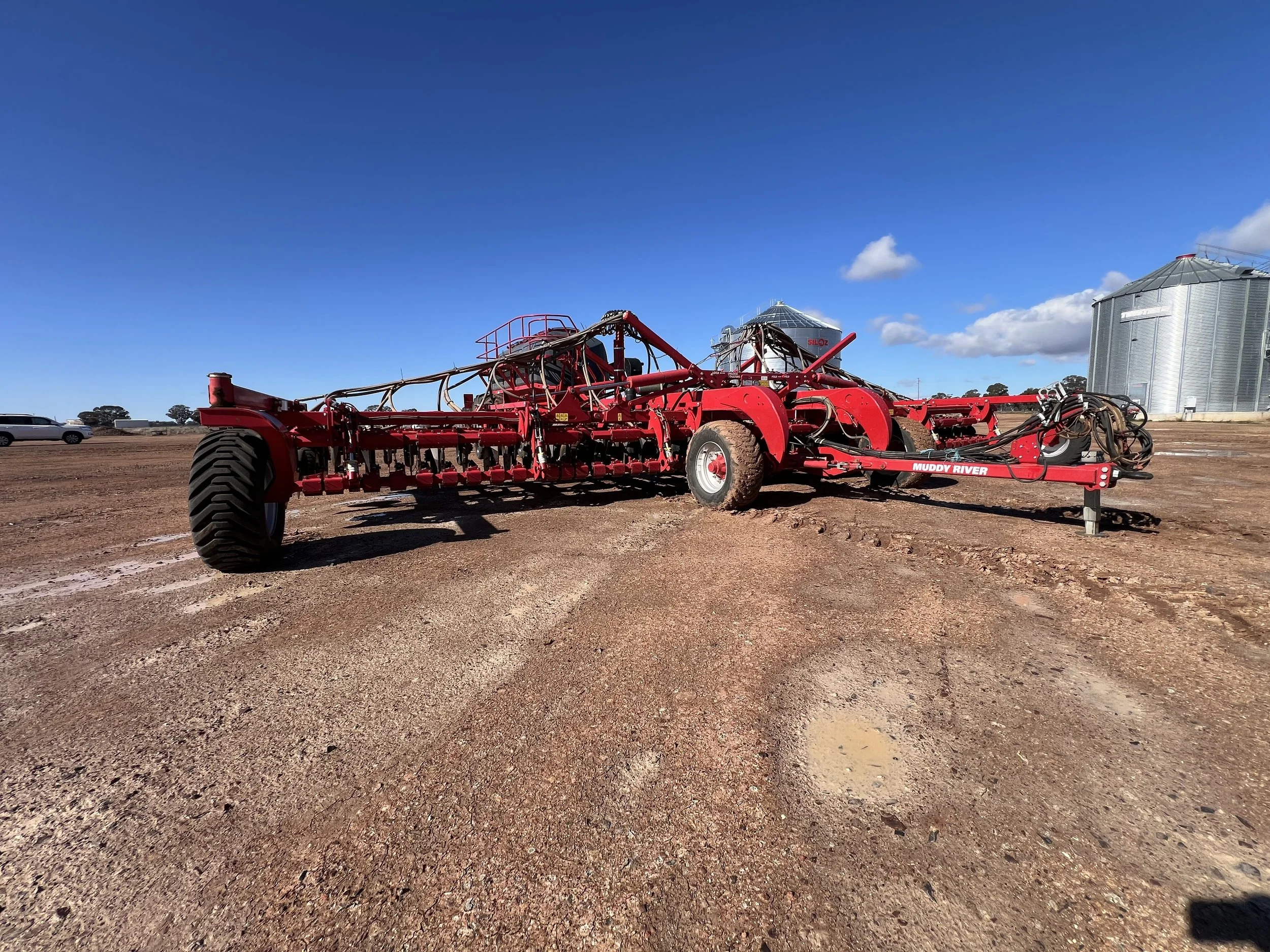Horsch Sprinter 12NT + 17000L Air Cart.