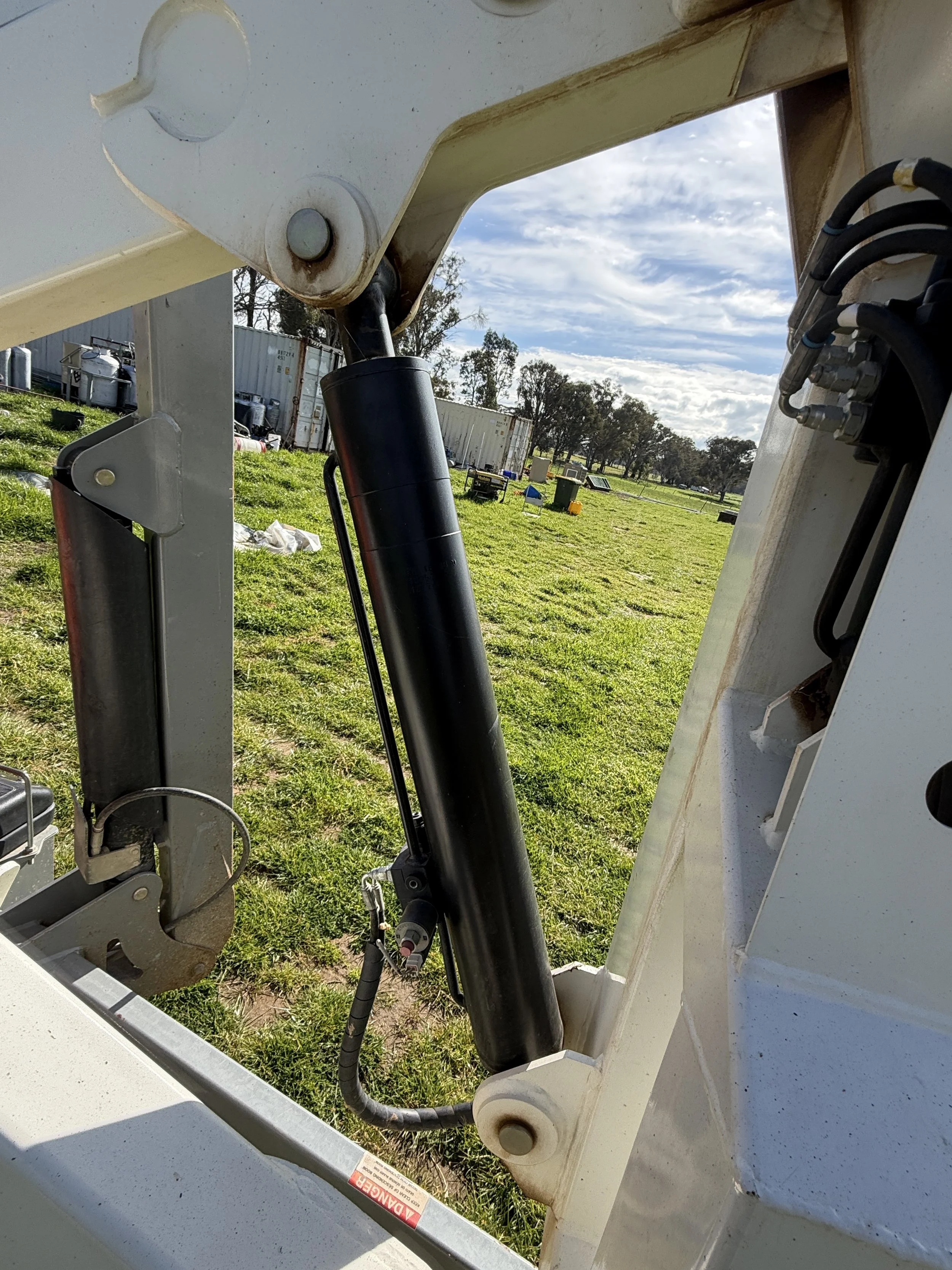 Snorkel MHP13AT Trailer Mounted Cherry Picker image 9