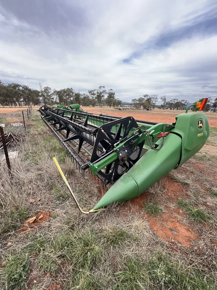 John Deere 640D Draper Front for sale at Midstate Machinery Brokers