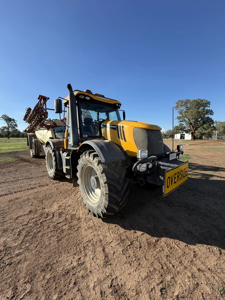 JCB 3230 Fastrac for sale at Midstate Machinery Brokers
