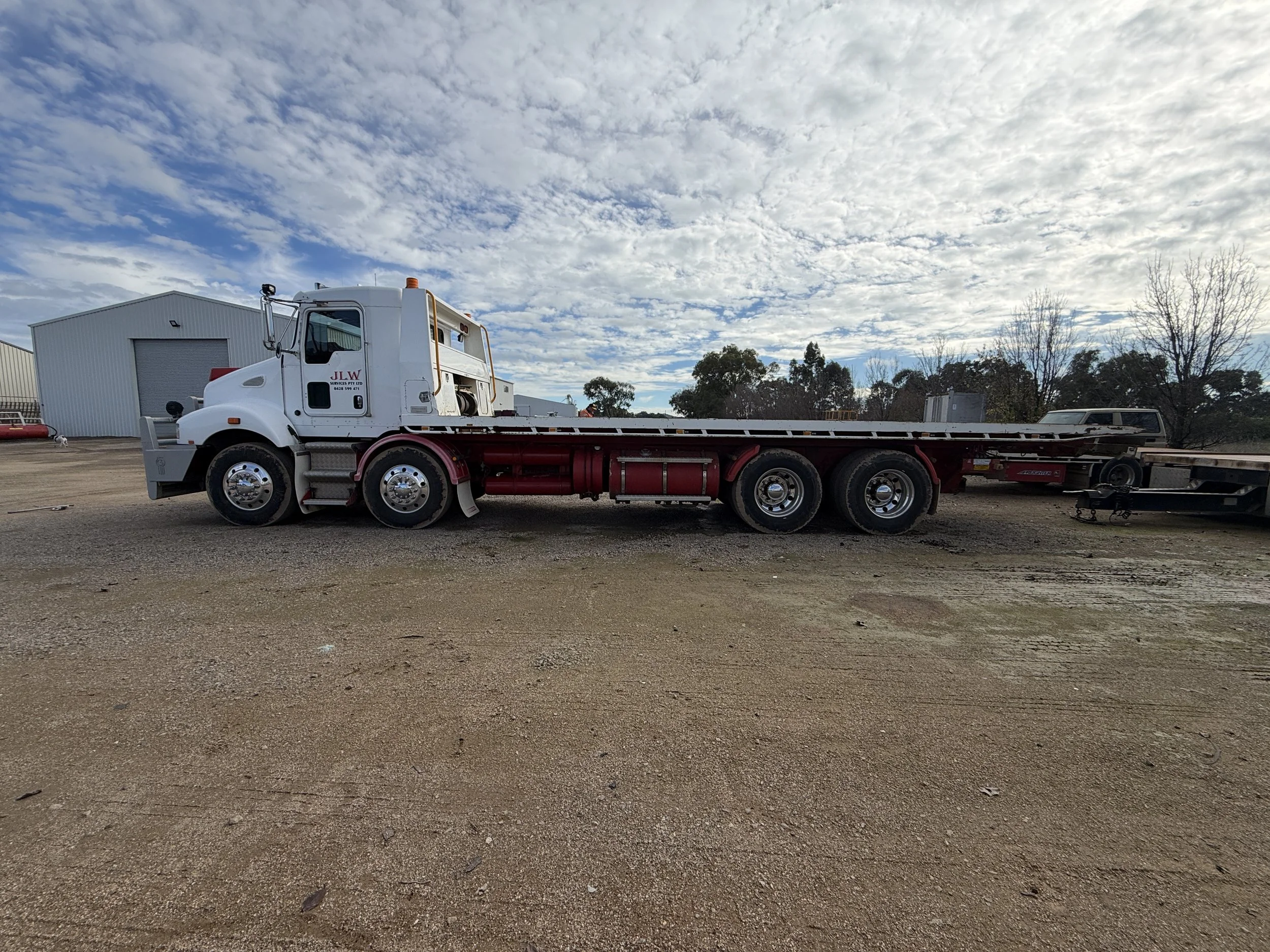 Kenworth T359 Twin Steer Tilt Tray with Trailer image 8