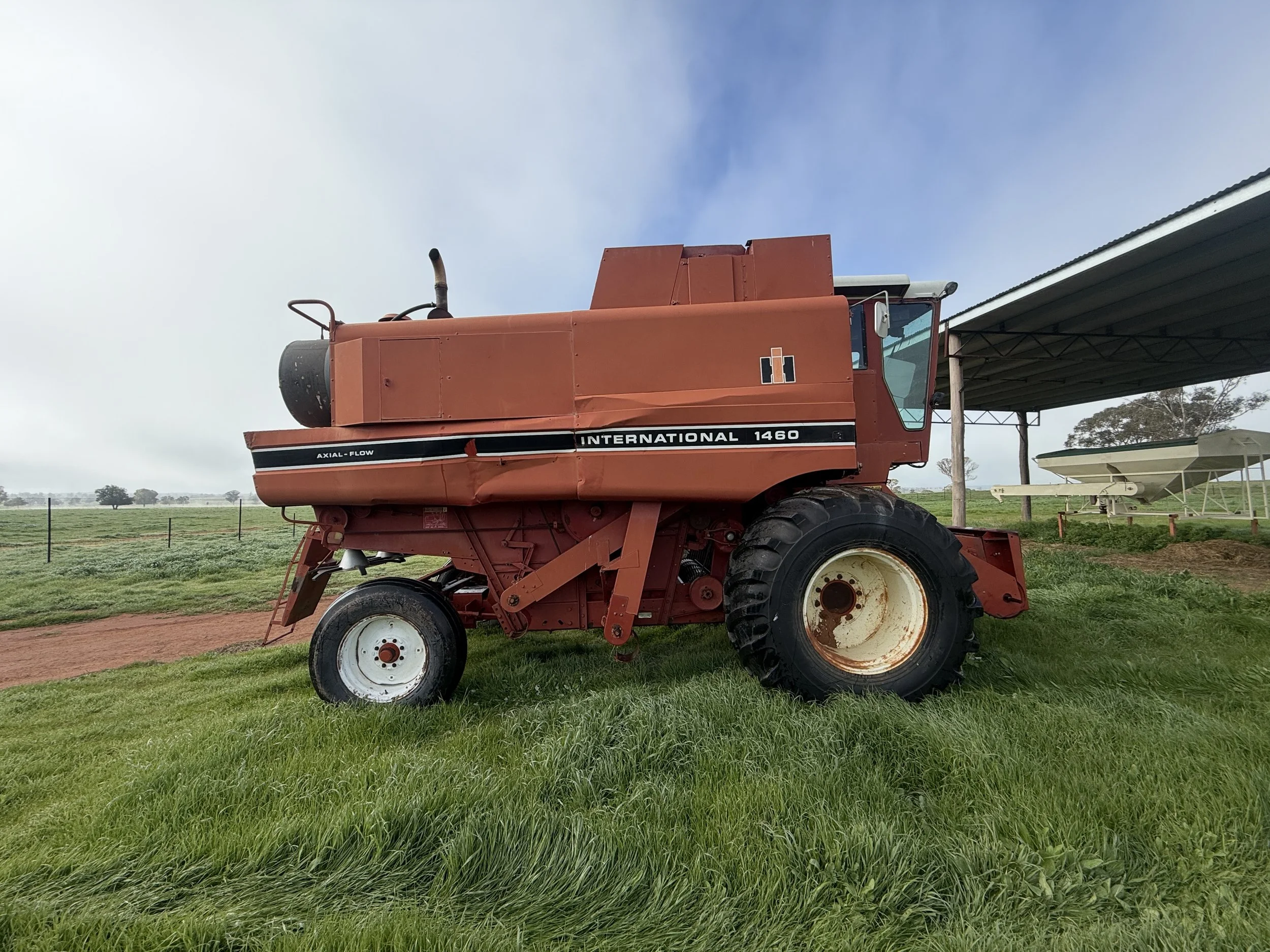 Case 1460 Combine + 25FT Front image 3
