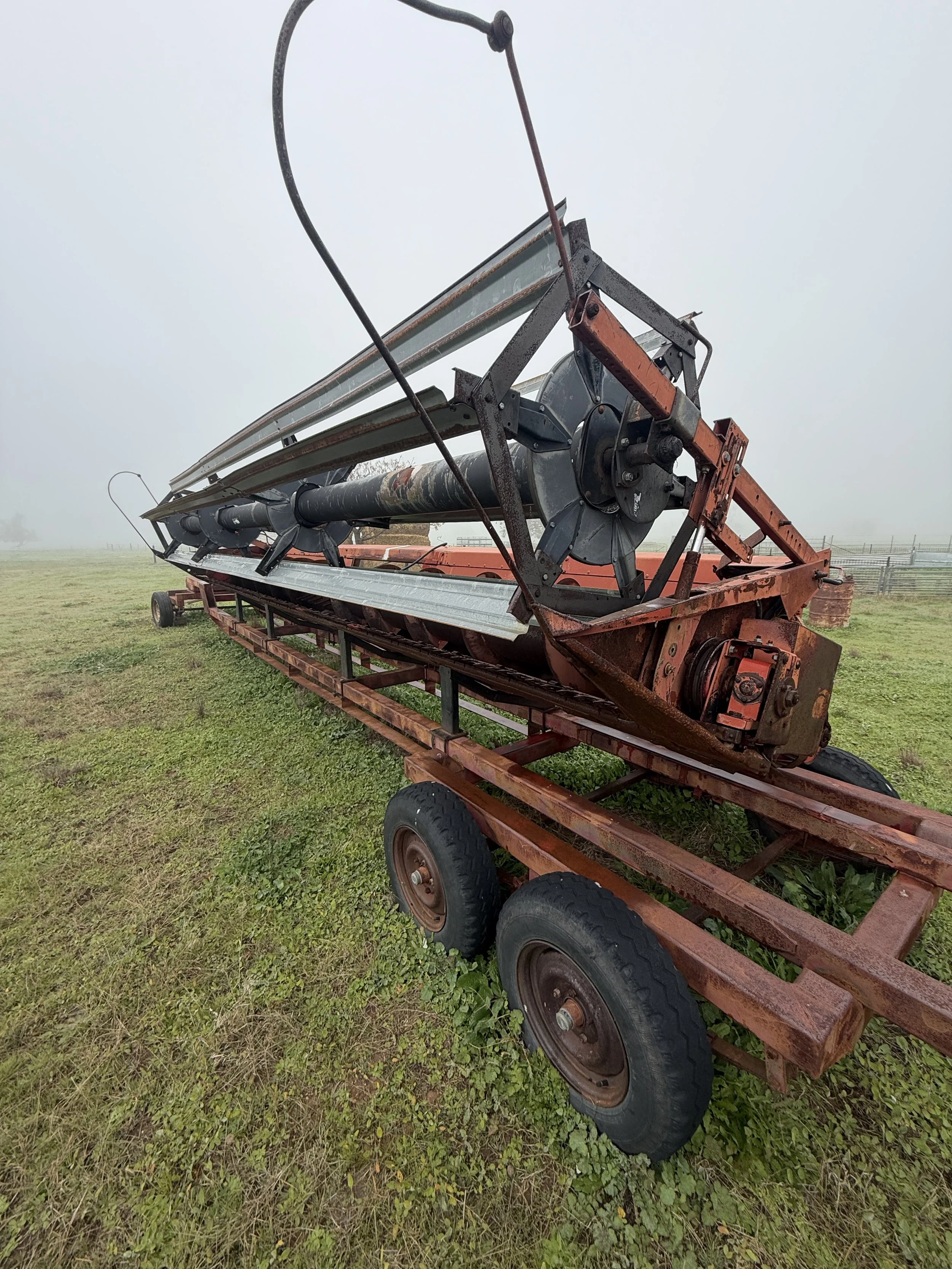 Case 1460 Combine + 25FT Front image 18