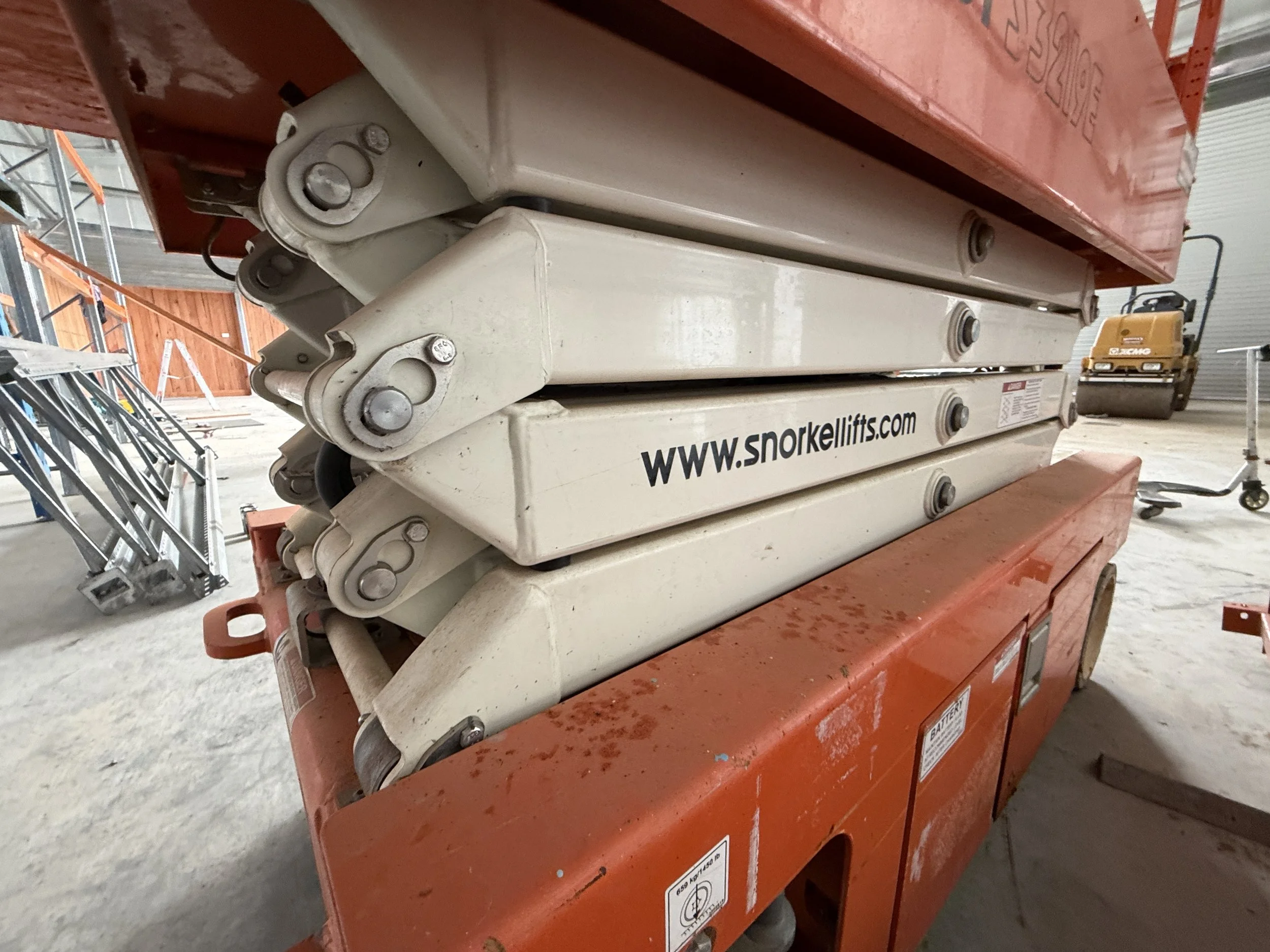 Snorkel 3219E Electric Scissor Lift image 14