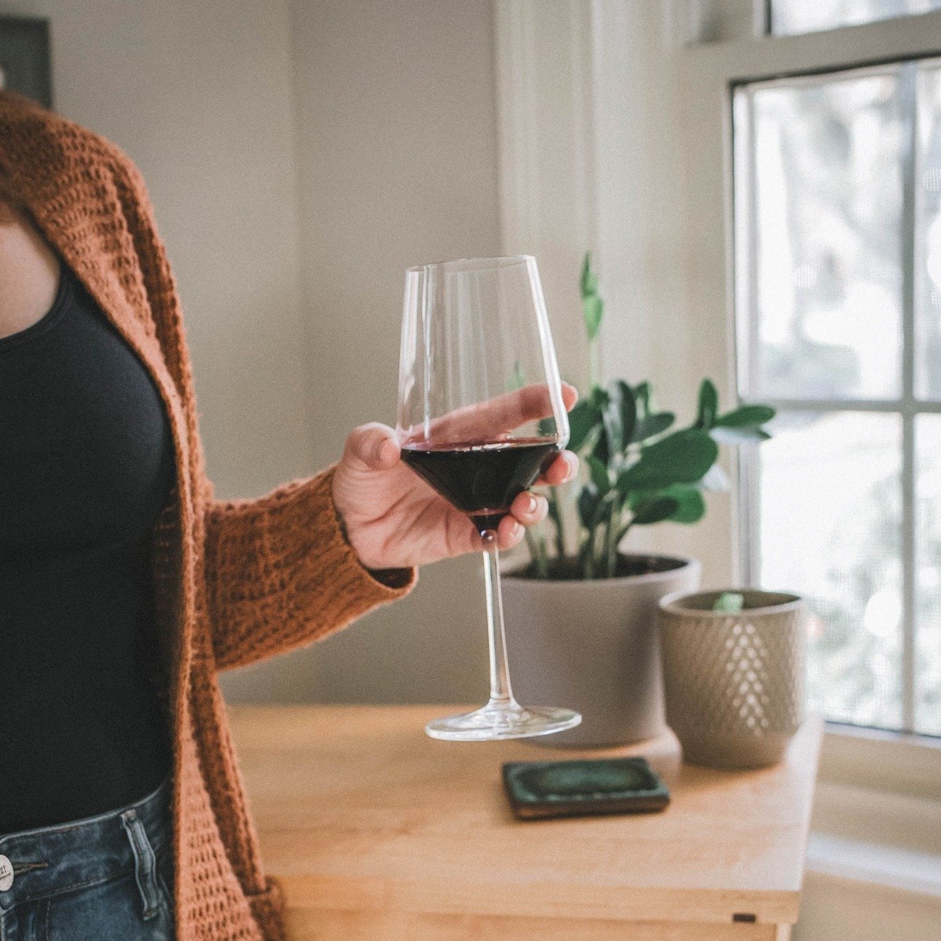 𝓜𝓸𝓽𝓱𝓮𝓻'𝓼 𝓓𝓪𝔂 𝓲𝓼 𝓜𝓪𝔂 𝟏𝟐!

Give mom Claudine Wines this Mother's Day and become the instant favorite in the family!

🍷Link in bio to shop🍷
📸: @ohsnapphotoswhitney 
.
.
.
 #MothersDay #MothersDayGiftIdeas #mothersday #mothersdaygift 