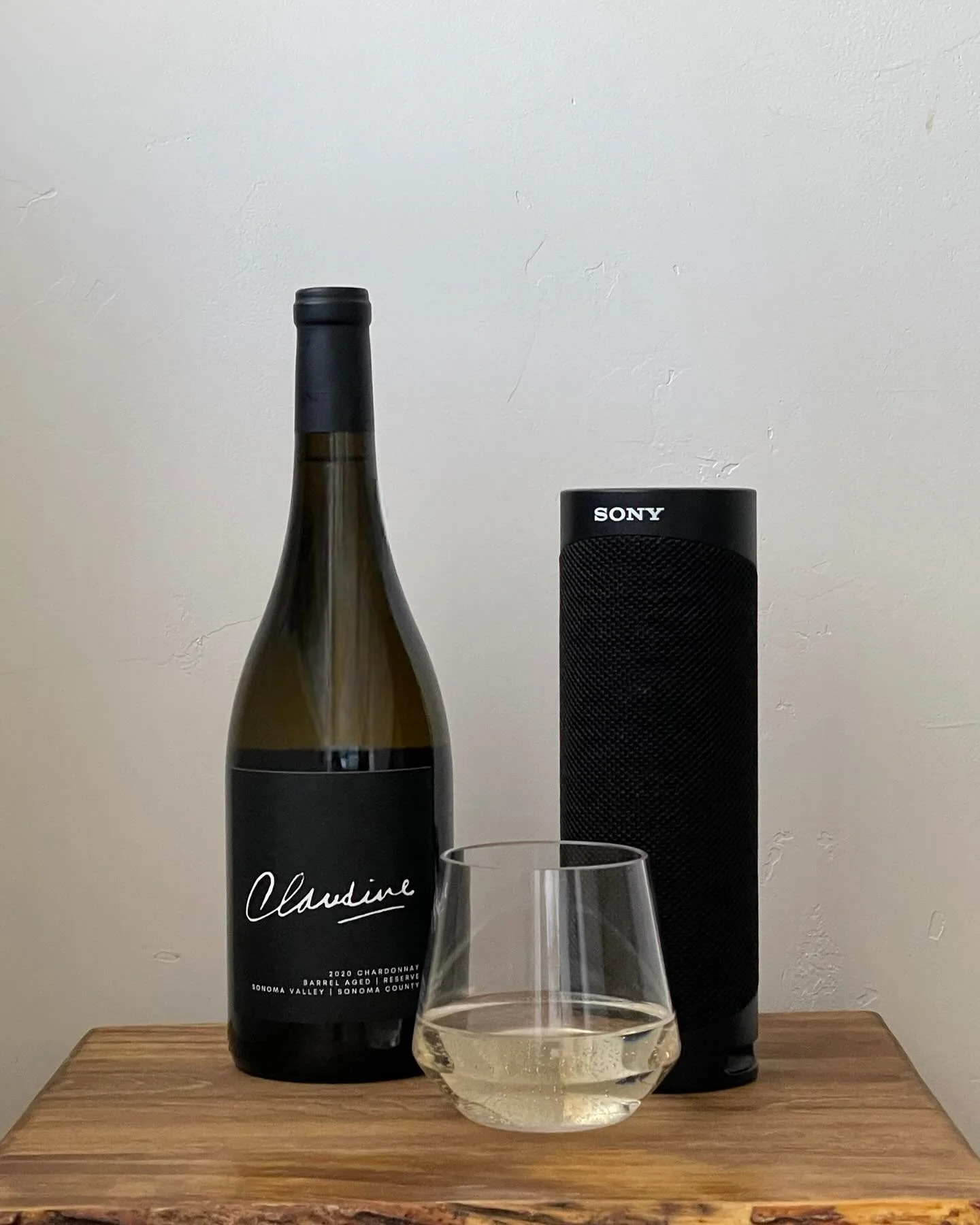 🎶New playlist is up! Go Your Own Way - A Spring Wine Playlist🍷

Featuring Fleetwood Mac, Eagles, America, Doobie Brothers, and more!

Link in bio! Cheers!

.
.
.
#cheers #musicandwine #goyourownway #springwines #youcansipwithus #shopsmall