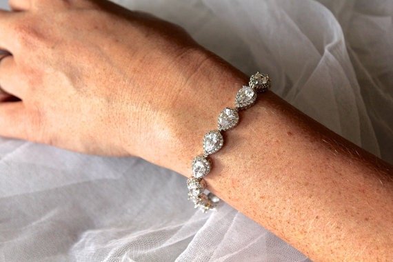 https://i.etsystatic.com/5939762/r/il/2fa61b/937028861/il_fullxfull.937028861_oky6.jpg