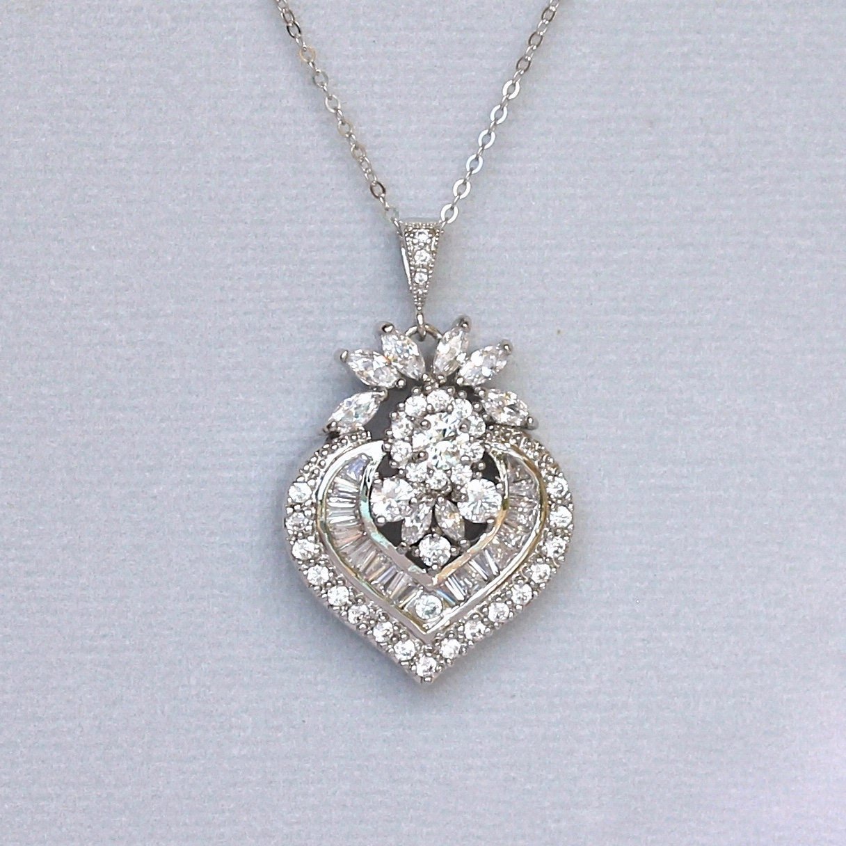 https://i.etsystatic.com/5939762/r/il/ce44ff/1816302055/il_fullxfull.1816302055_irmk.jpg