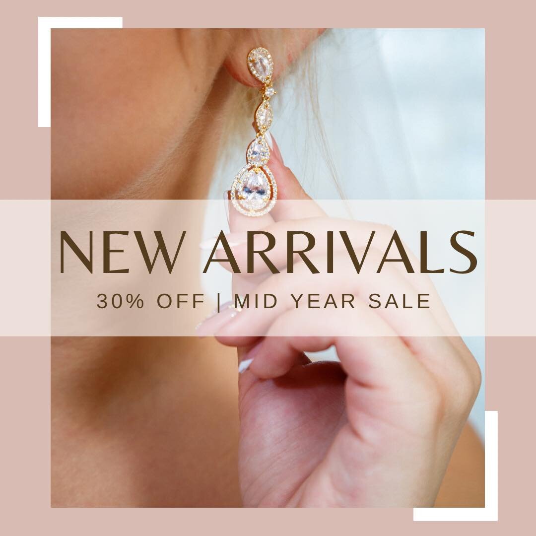 🎉 Big Sale Alert! 🎉 Get ready to shine on your special day with our exclusive wedding jewelry sale! From stunning gold necklaces to beautiful bridal sets, we have everything you need to add a touch of elegance to your wedding ensemble. Visit shop o