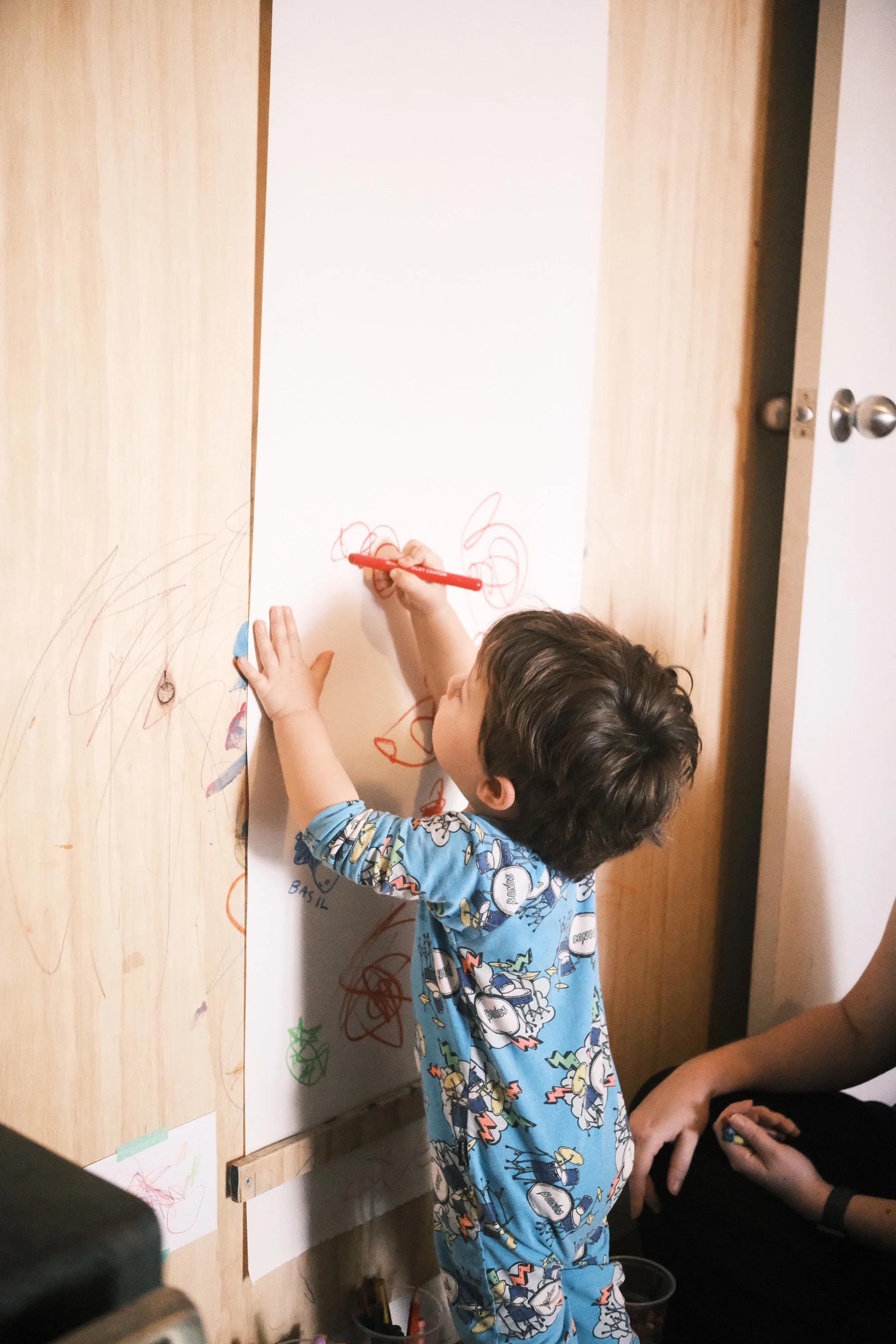 I made a drawing wall for my toddler