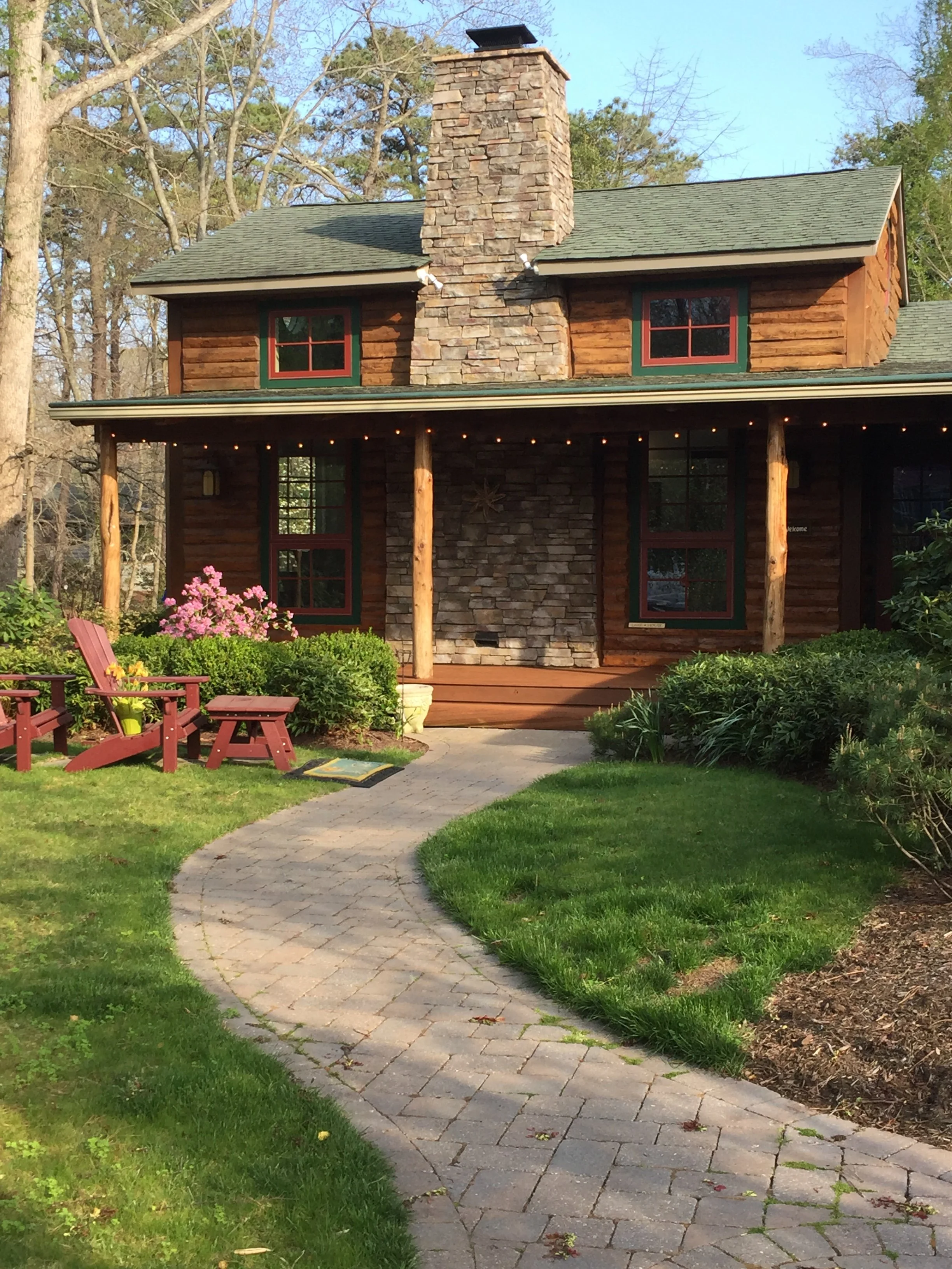 Choosing the Right Deck Stain for Spring Projects: A Guide for Contractors