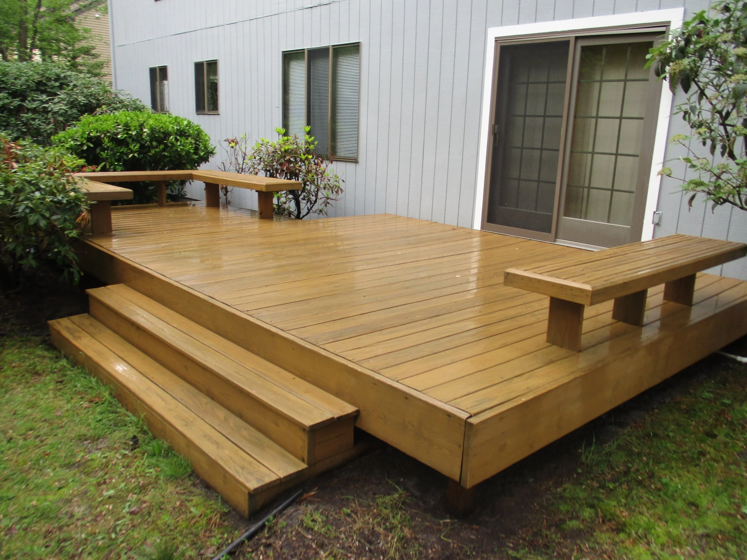 Oil-Based vs. Water-Based Deck Stain: Which Is Better?