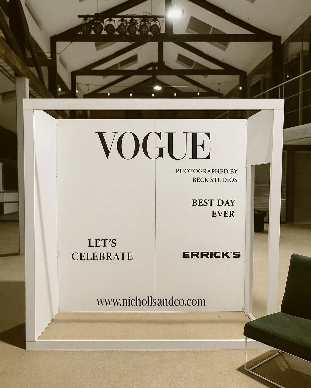 Throw back to this stunner at the @theweddingeditnz 
So looking forward to next years event. A little birdy told me planning has already started.
Decals @remoteleacreative 
Vogue Booth @nichollsandco.nz 
Venue @erricksvenue