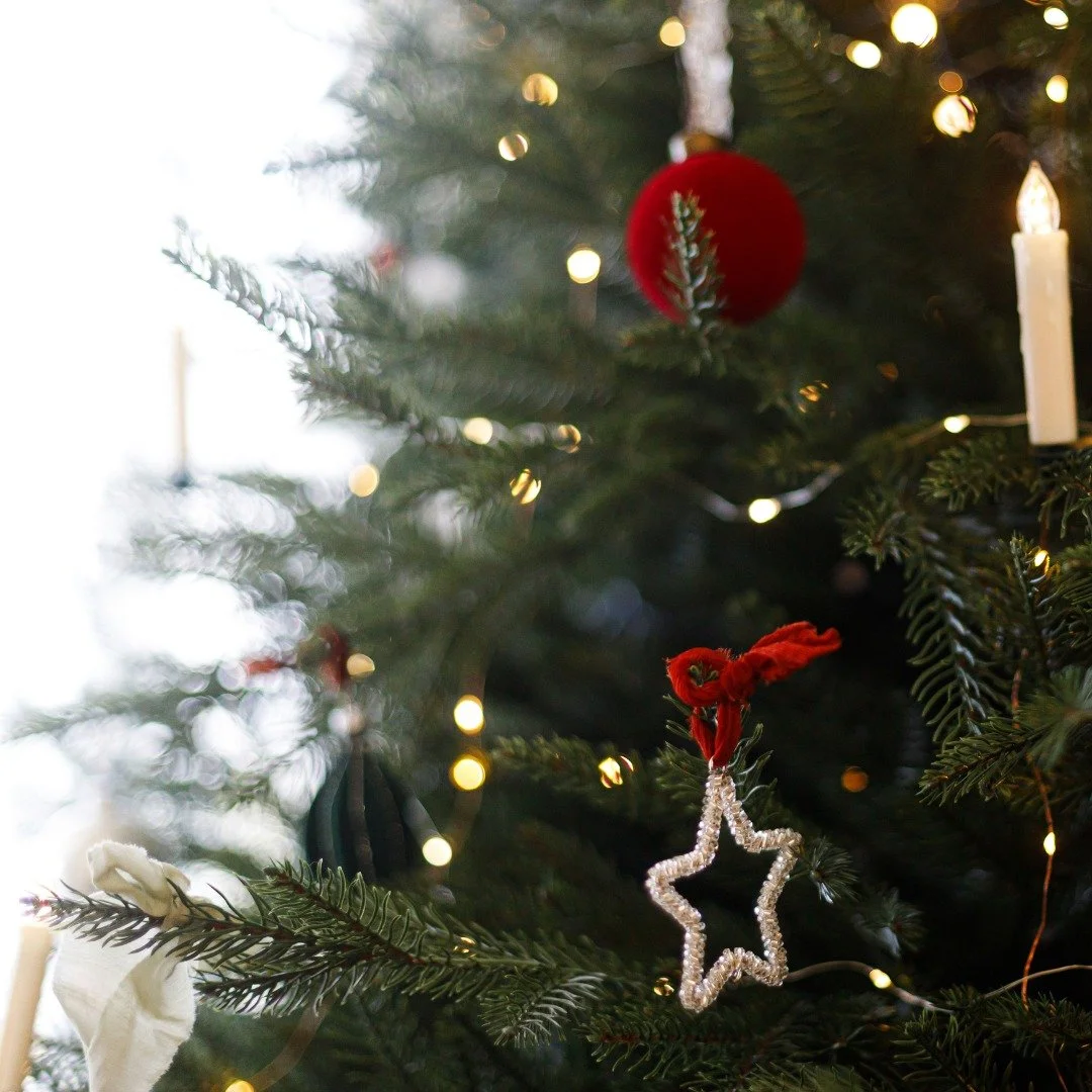 Merry Christmas from Nicholls &amp; Co🎄

As we wrap up an incredible year, our hearts are so full.
2025 has been one for the books , filled with &ldquo;I do&rsquo;s&rdquo;, champagne pops, breathtaking setups, late-night pack downs, the most beautif