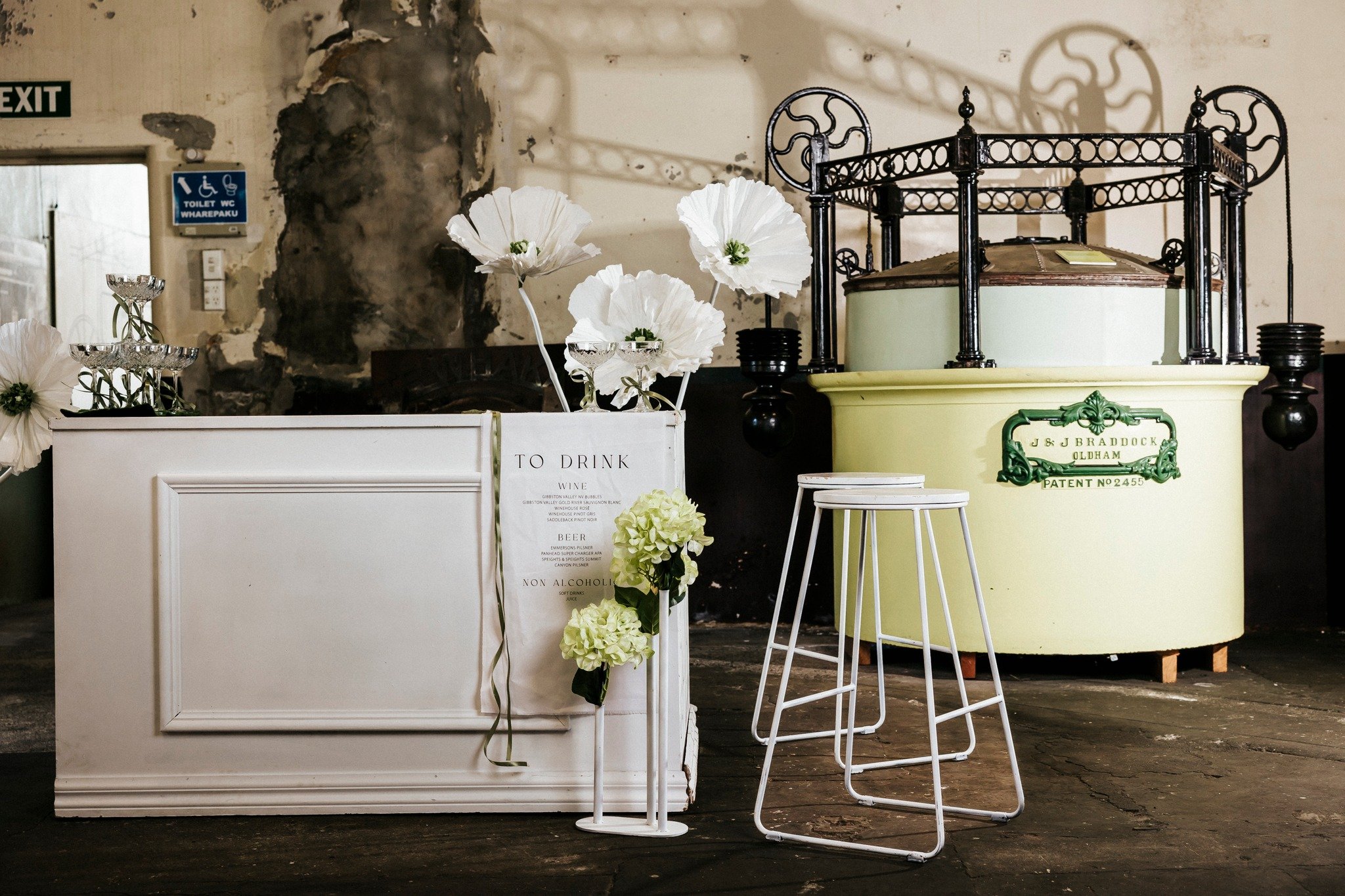 At Nicholls &amp; Co, our bar service is thoughtfully curated to elevate your event, from bespoke cocktails designed exclusively for you, to refined wine selections and full-service bars that flow seamlessly from day into night.

Every detail is cons