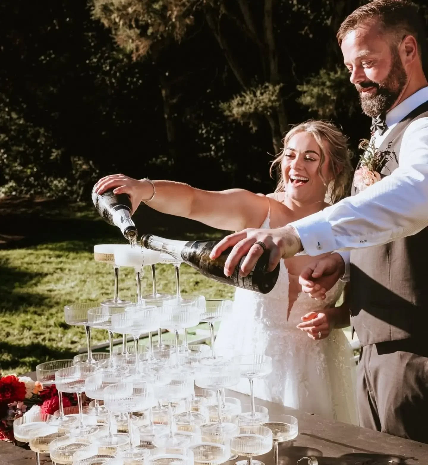 Straight to the champagne tower.

As it should be.

www.nichollsandco.com

Planner and Hire @nichollsandco.nz
Photographer @georgiedaniellphotography