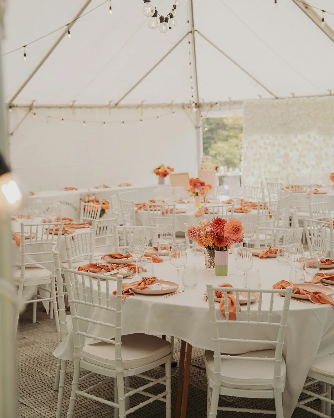 Your wedding should feel like you. Your favourite colours, your favourite people and a setting you can&rsquo;t wait to celebrate in.

We&rsquo;ll help bring it all together, so you can settle in and enjoy the day.

https://www.nichollsandco.com/

Pla