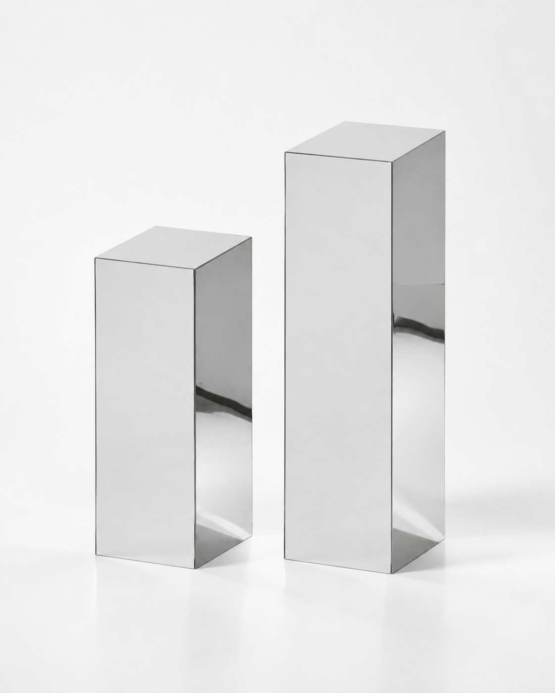Mirrored Plinth