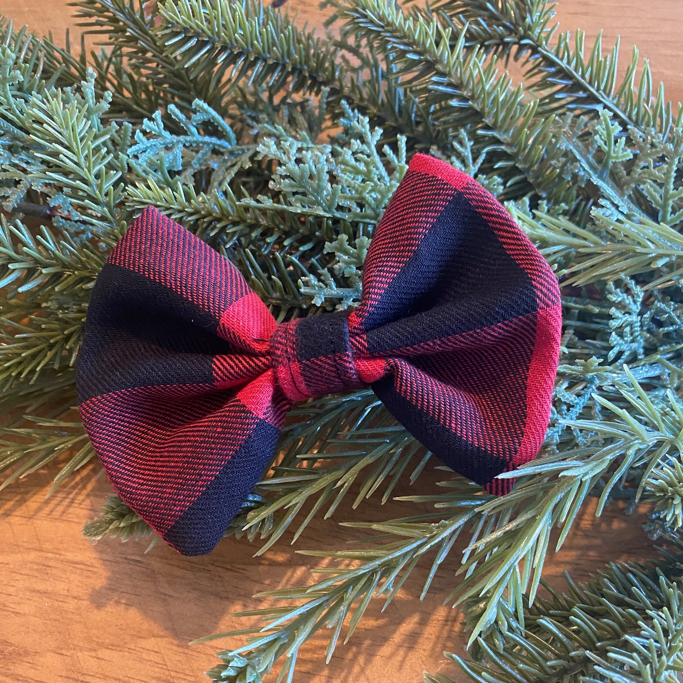 Large buffalo plaid pet bowtie