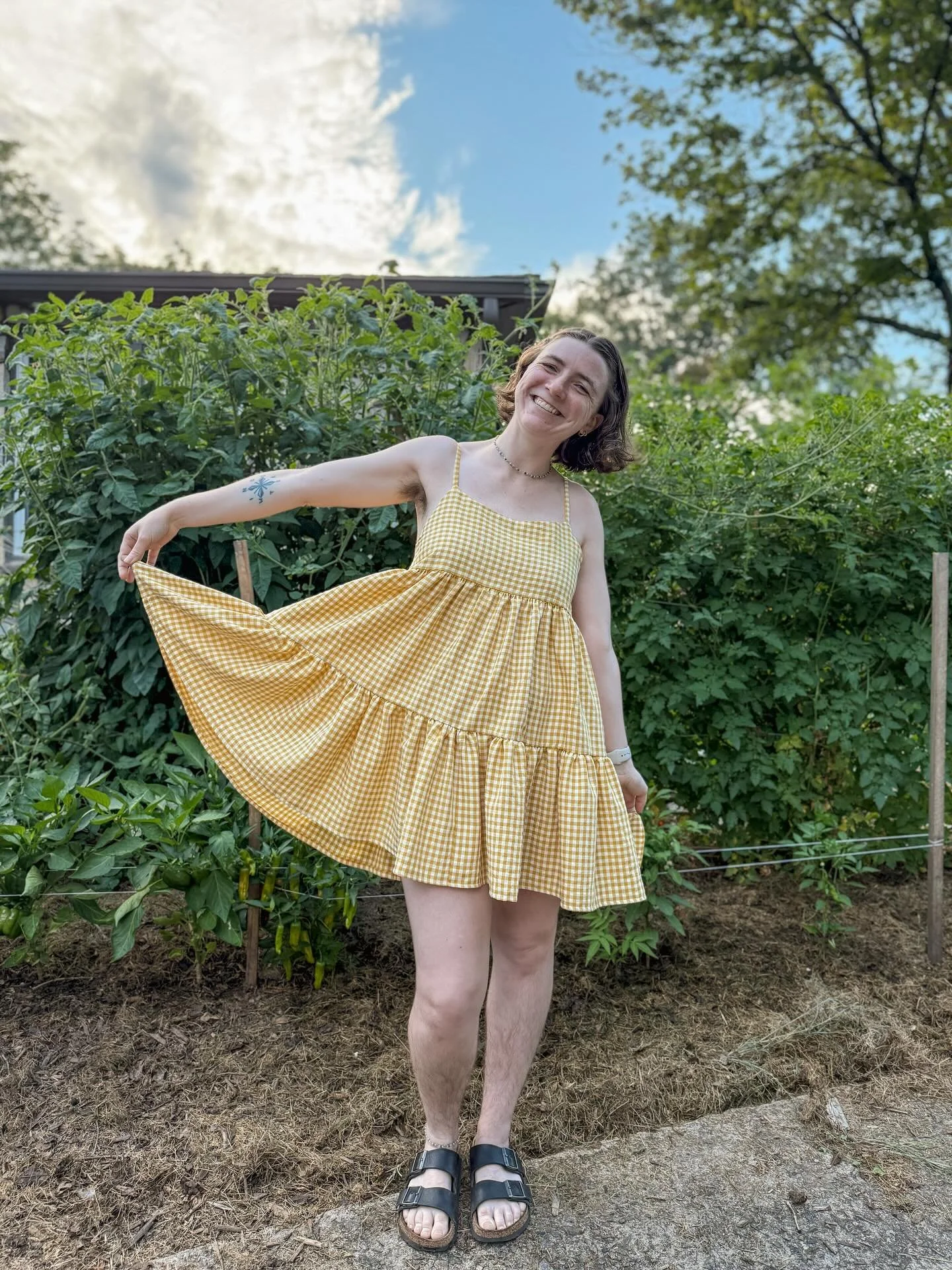 I sewed my first garment! 🥹

I&rsquo;ve been an aspiring sewist for a long time, but up until now I&rsquo;ve only made a few pouches and a bag. I&rsquo;ve really wanted to make clothing but was very intimidated!! This dress took nearly two years to 