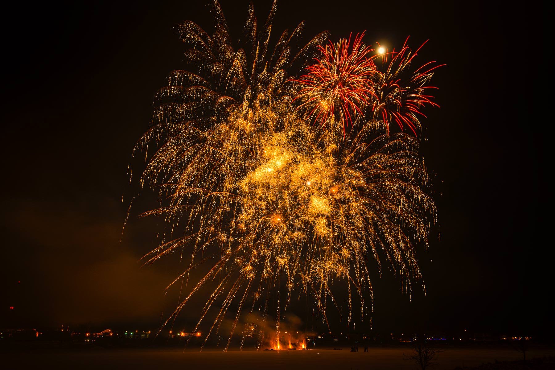 Airdrie Fireworks (1 of 1).jpg