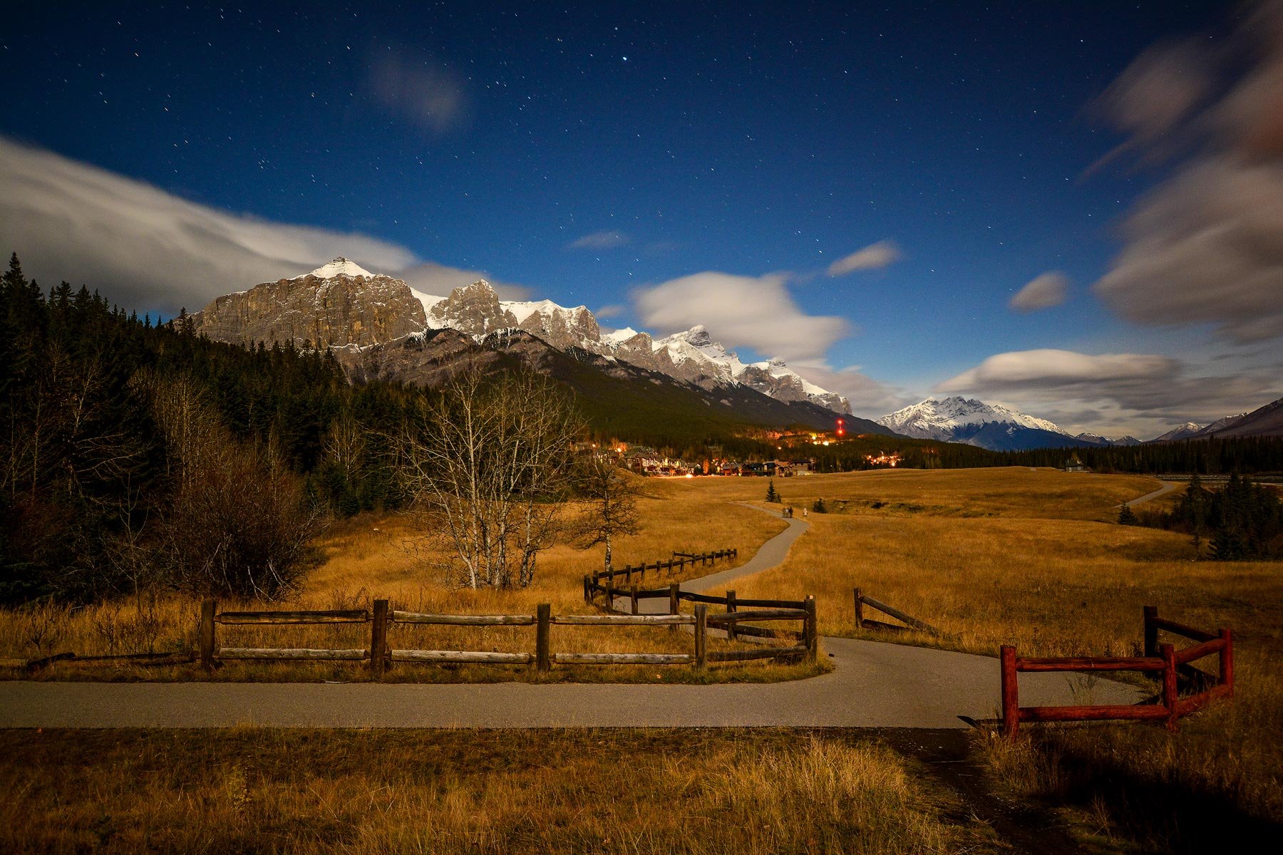 Canmore-At-Night-2.jpg