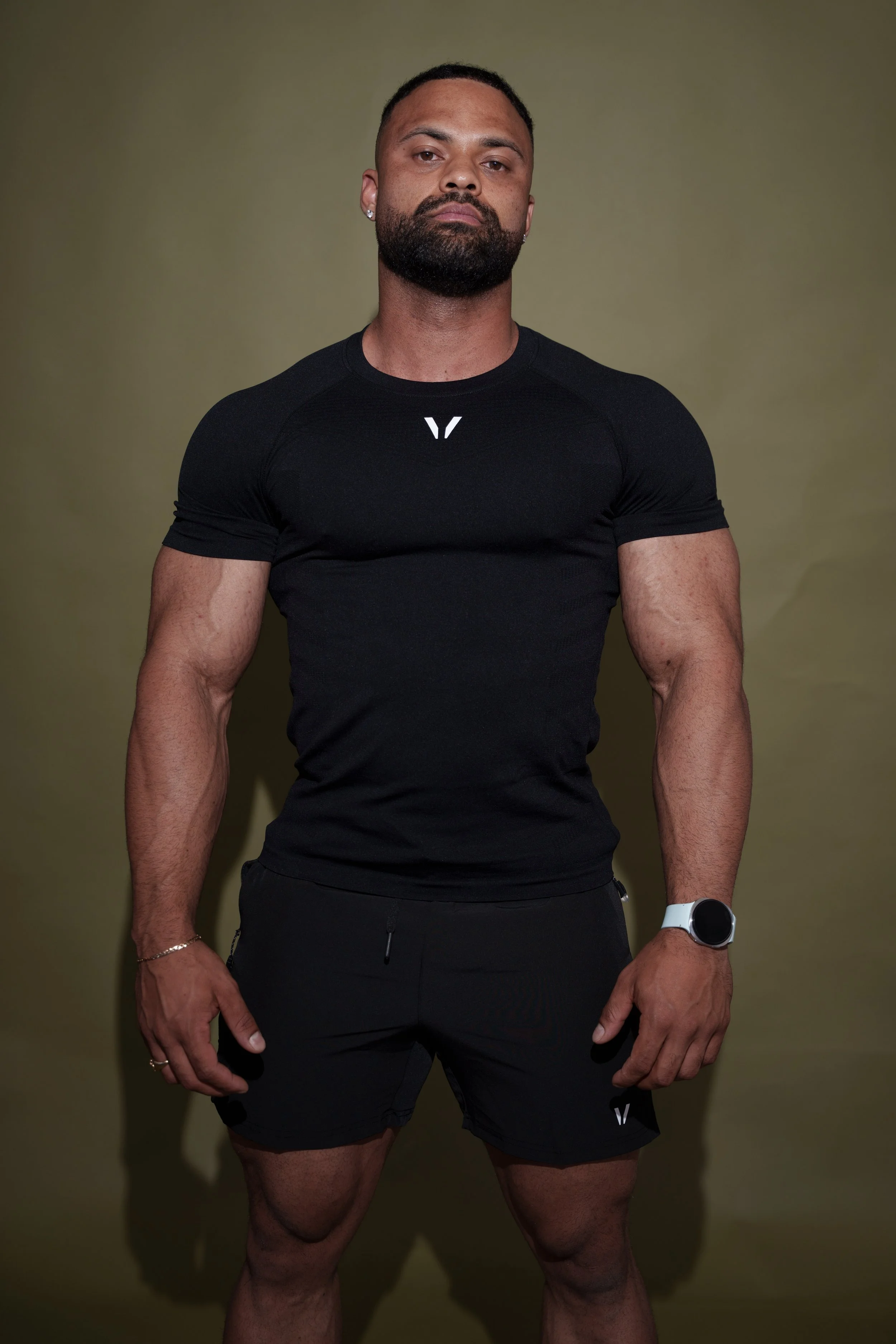 FREETOWN Compression Top V-Black