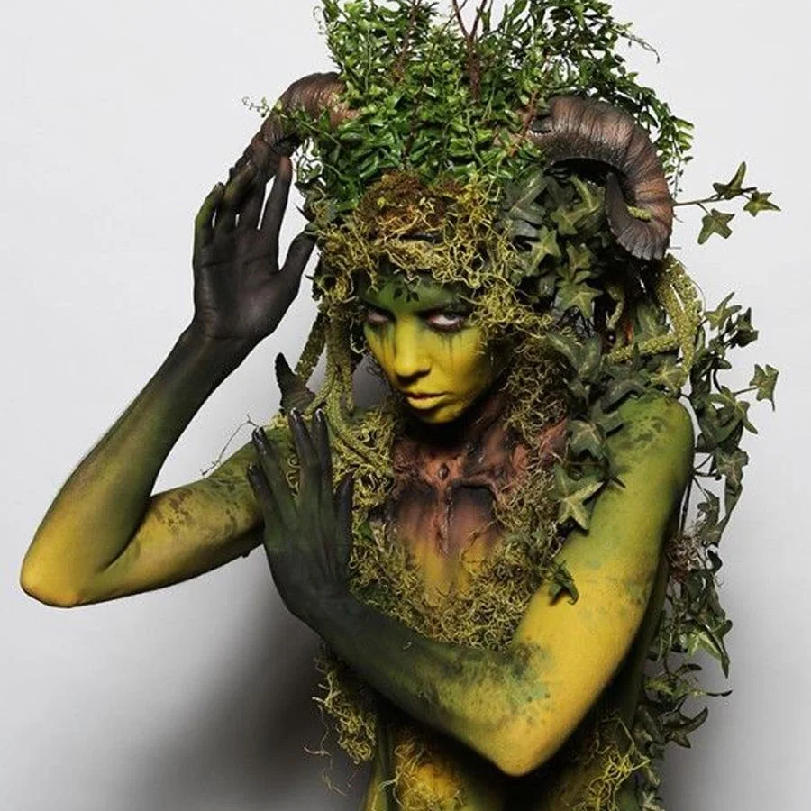 2d very green woman.jpg