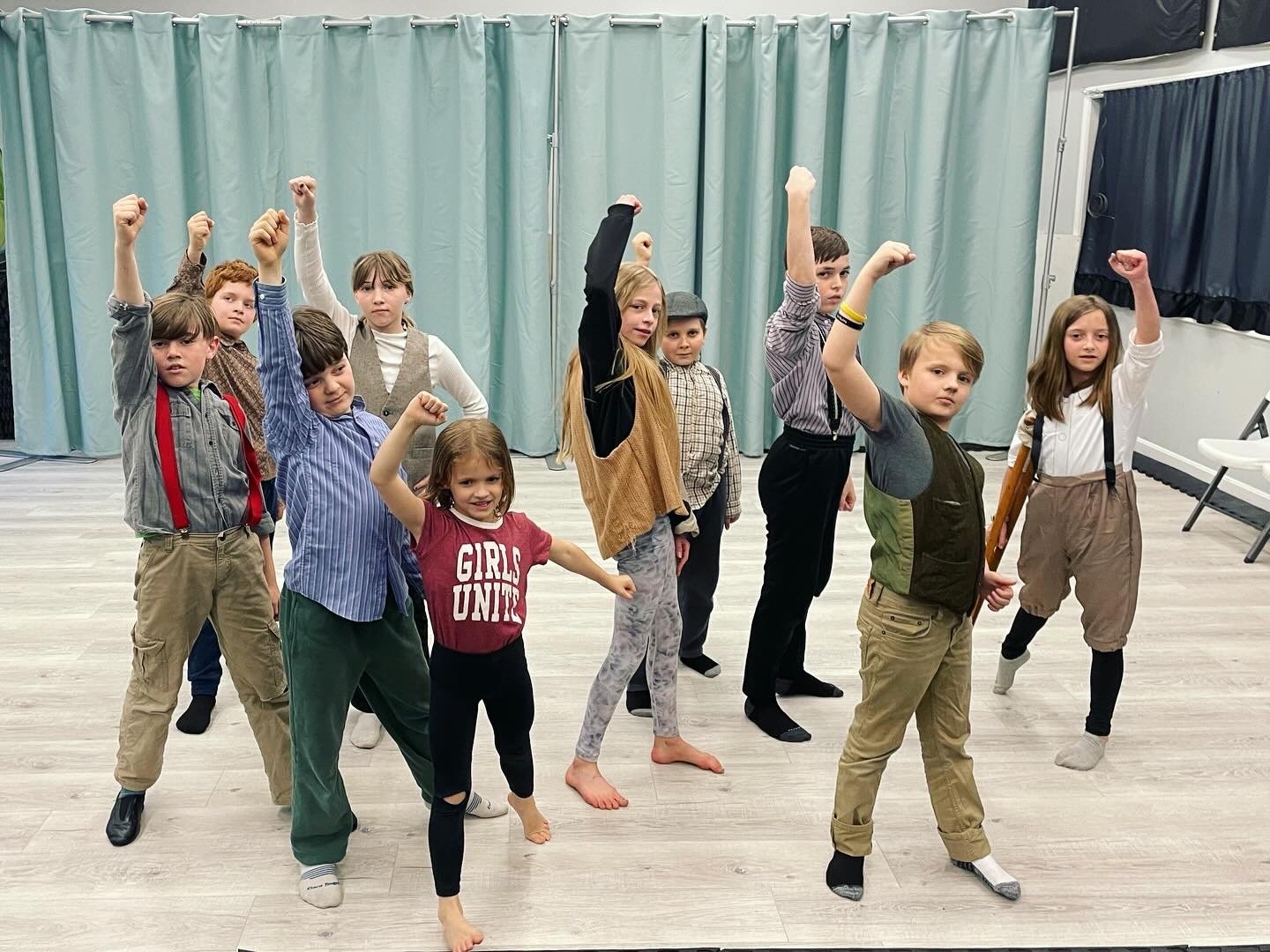 Crescendo School of Performing Arts