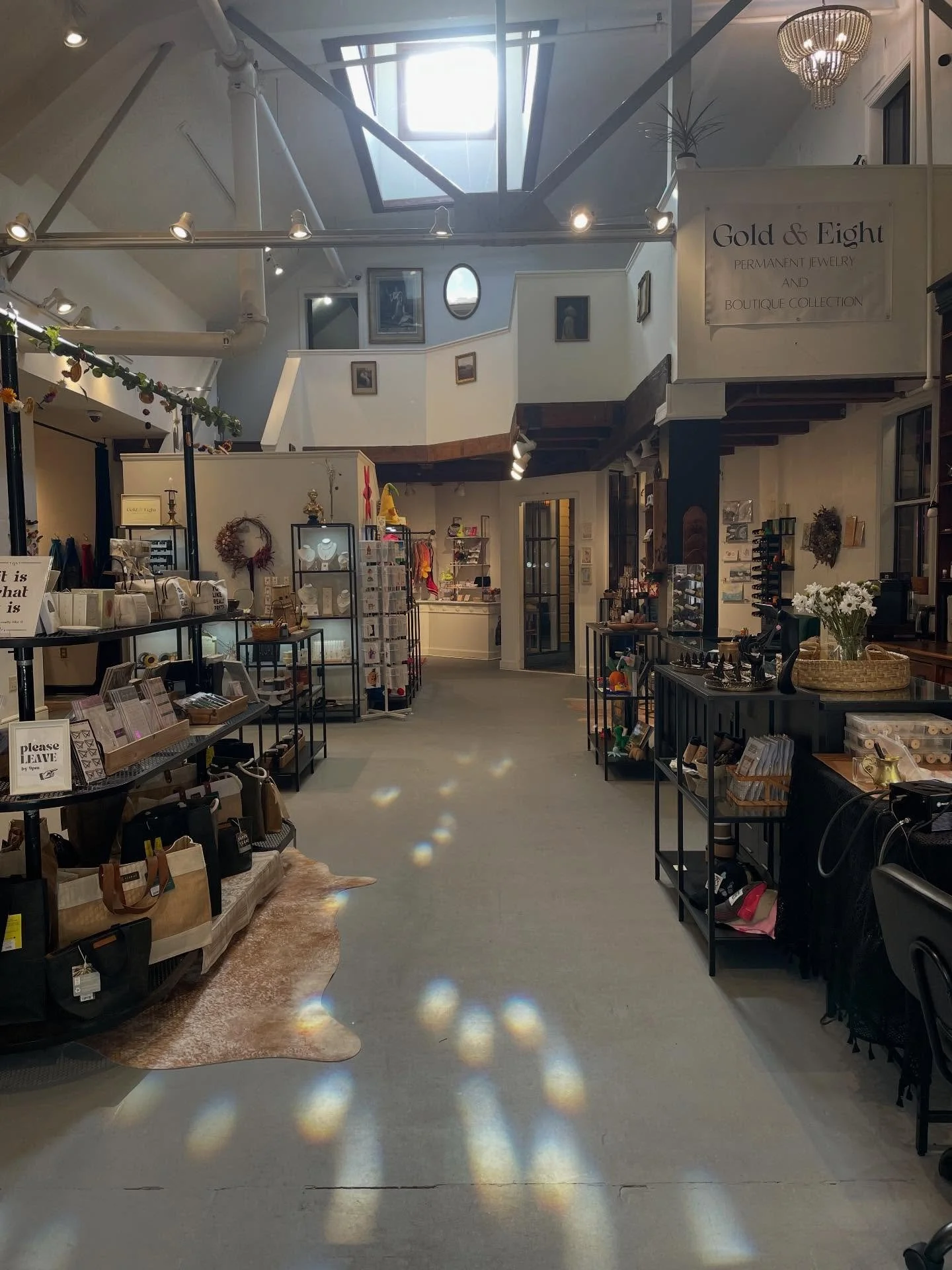 ✨ BIG NEWS ✨

Gold &amp; Eight is moving &mdash; just across the street!

Starting March 1st, I&rsquo;ll be taking over a beautiful new space at 317 Main St. S. and hope to officially open the doors by 3/20. Don&rsquo;t worry &mdash; Gold &amp; Eight