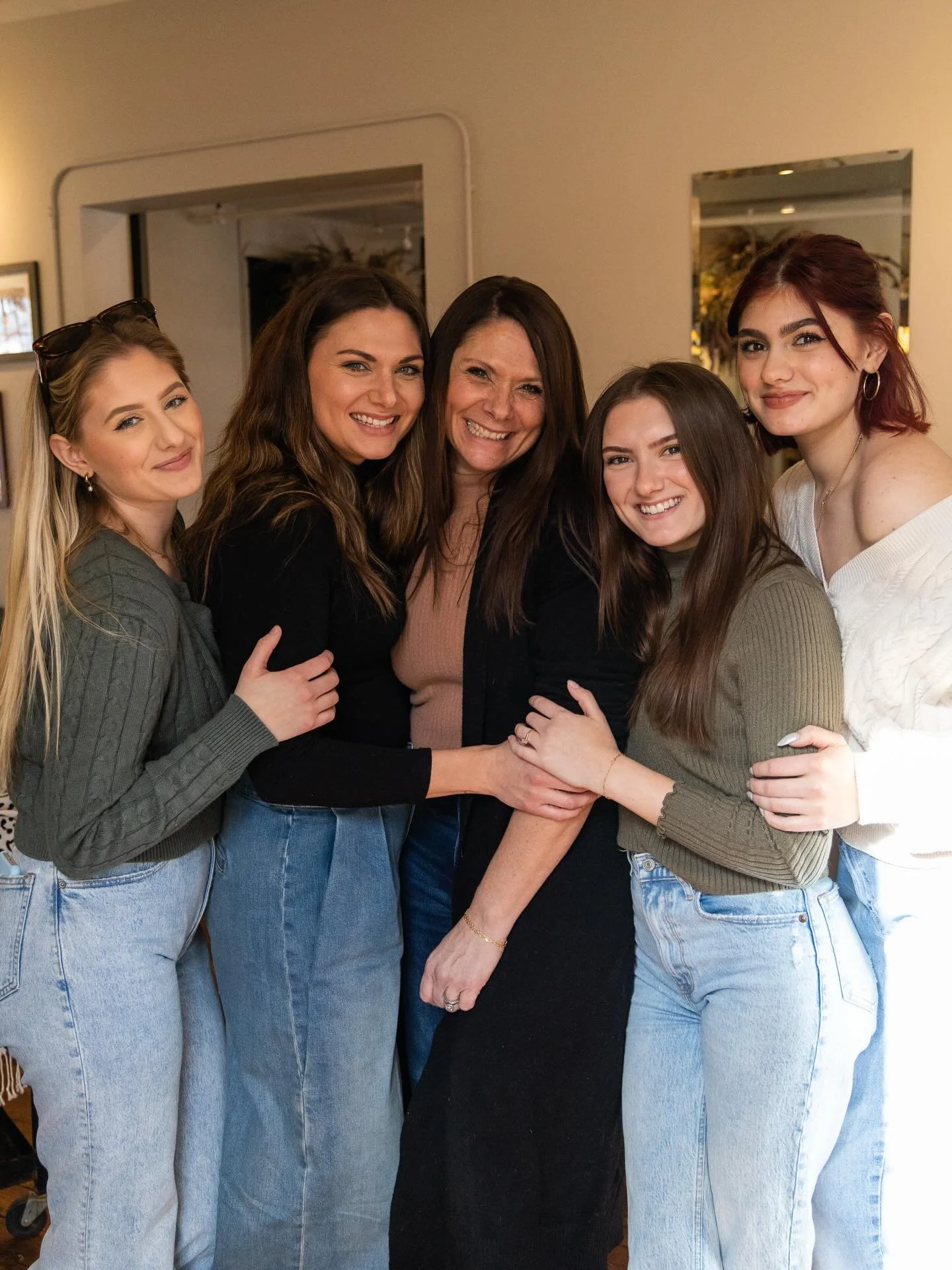 Mother&rsquo;s Day weekend is almost here 💐✨

Celebrate the women who mean the most with a forever piece from Gold &amp; Eight 🤍

Permanent jewelry will be available ALL weekend:
&bull; Friday 5/8 &mdash; Walk-ins welcome
&bull; Saturday 5/9 &mdash