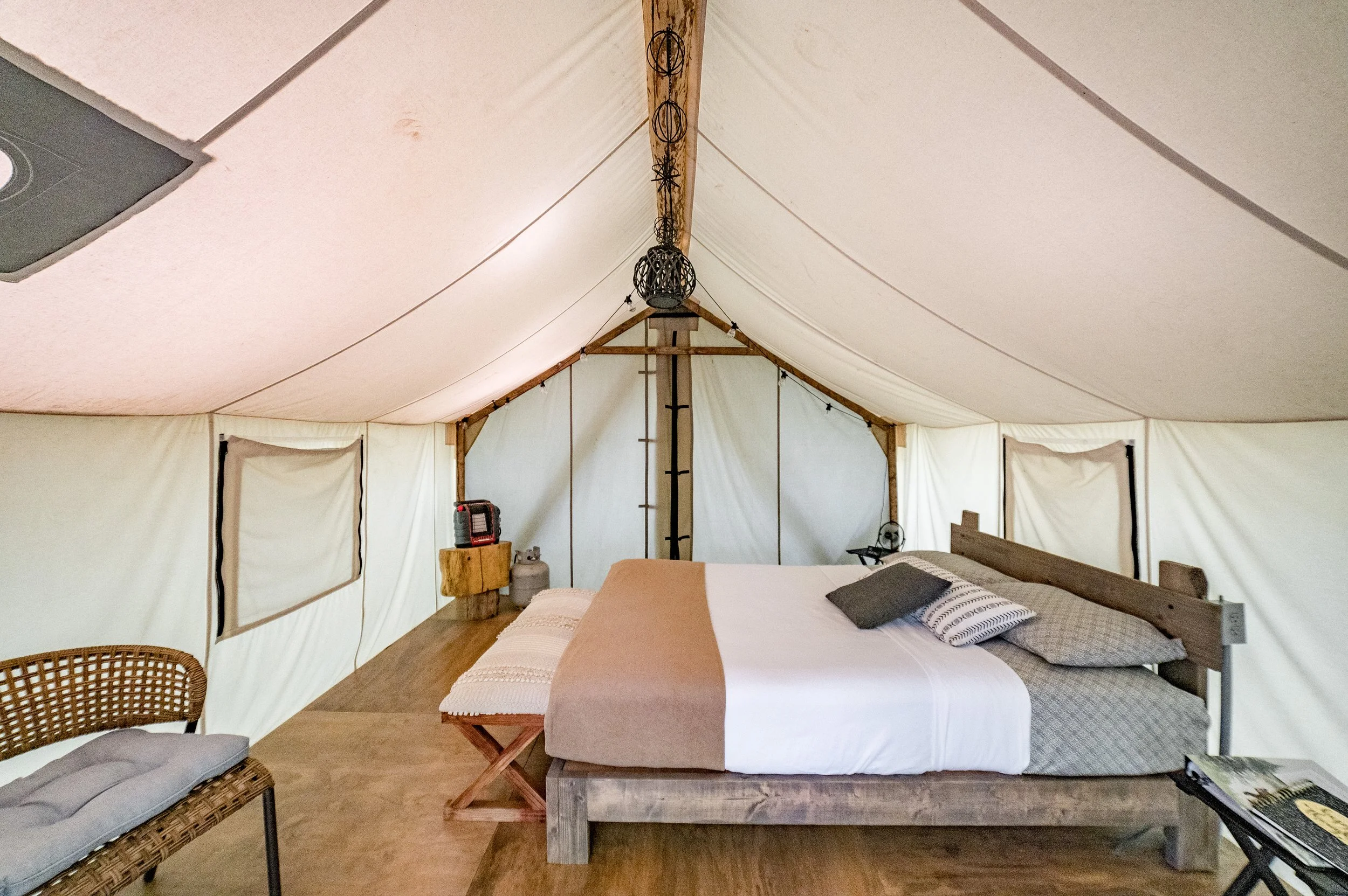 Tent16-30.jpg