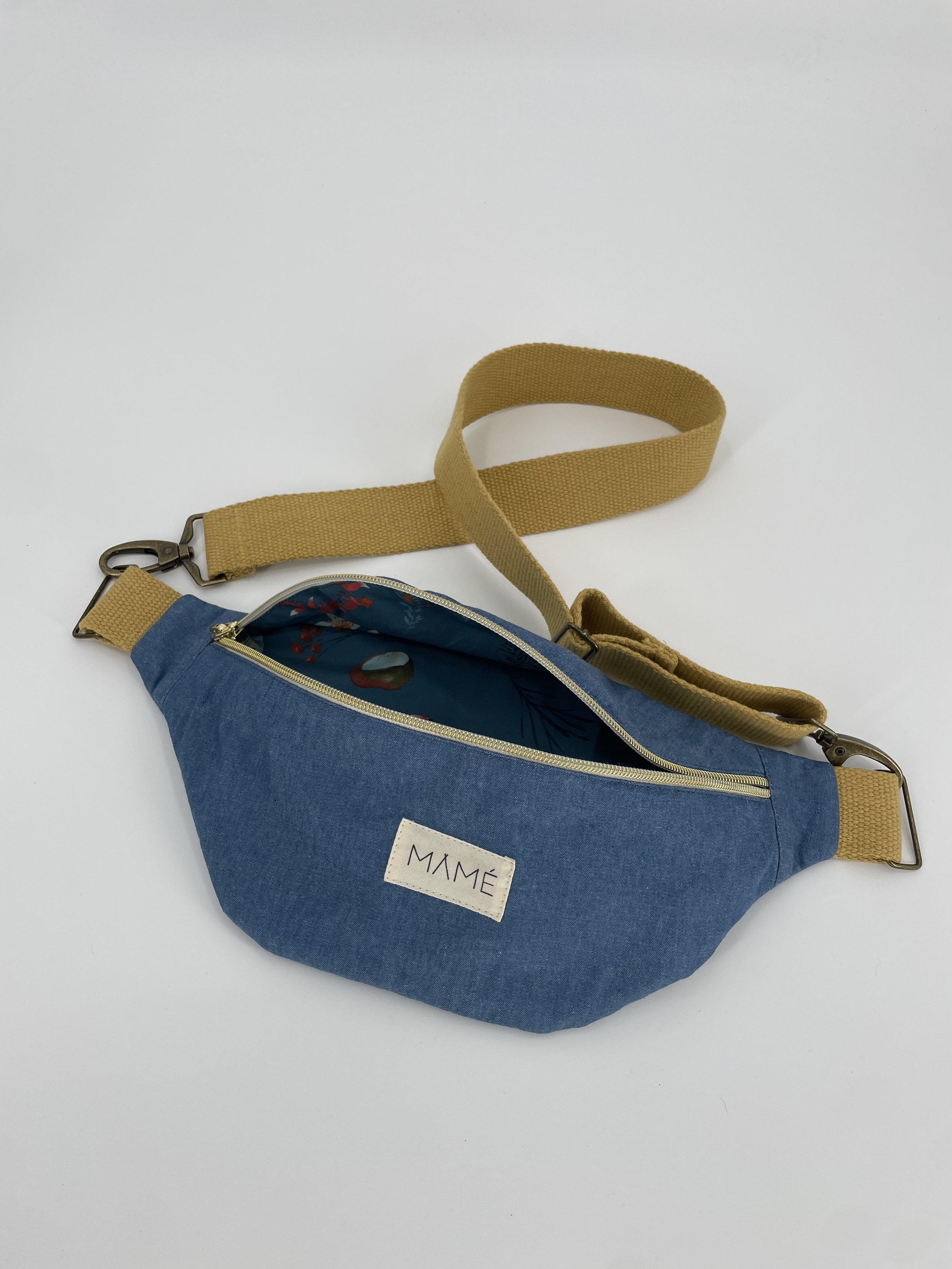 mame-sac banane-jeans-1.jpeg