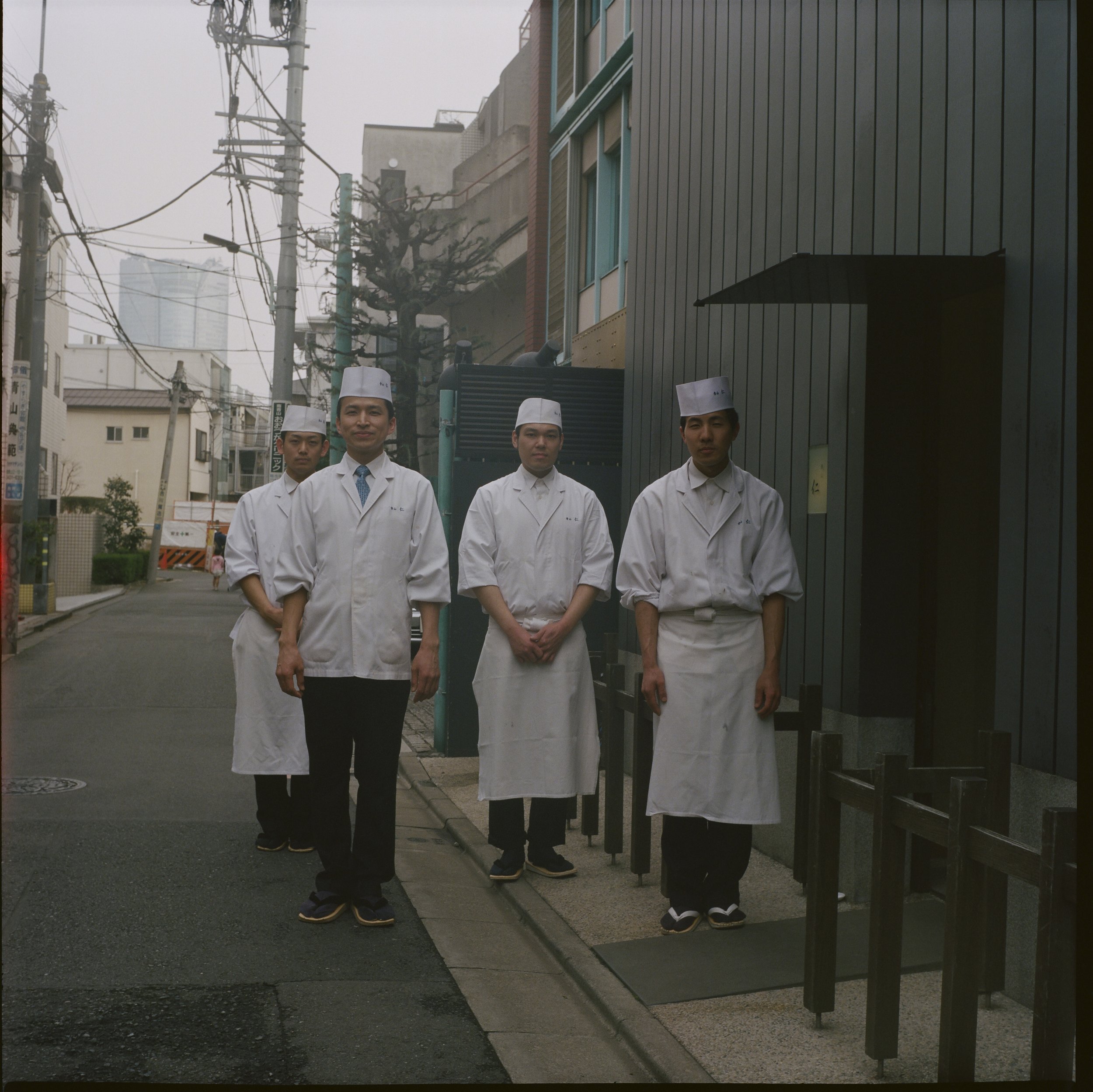 Omotesando Chefs. Tokyo, 2017 / Yashica Mat127 120mm