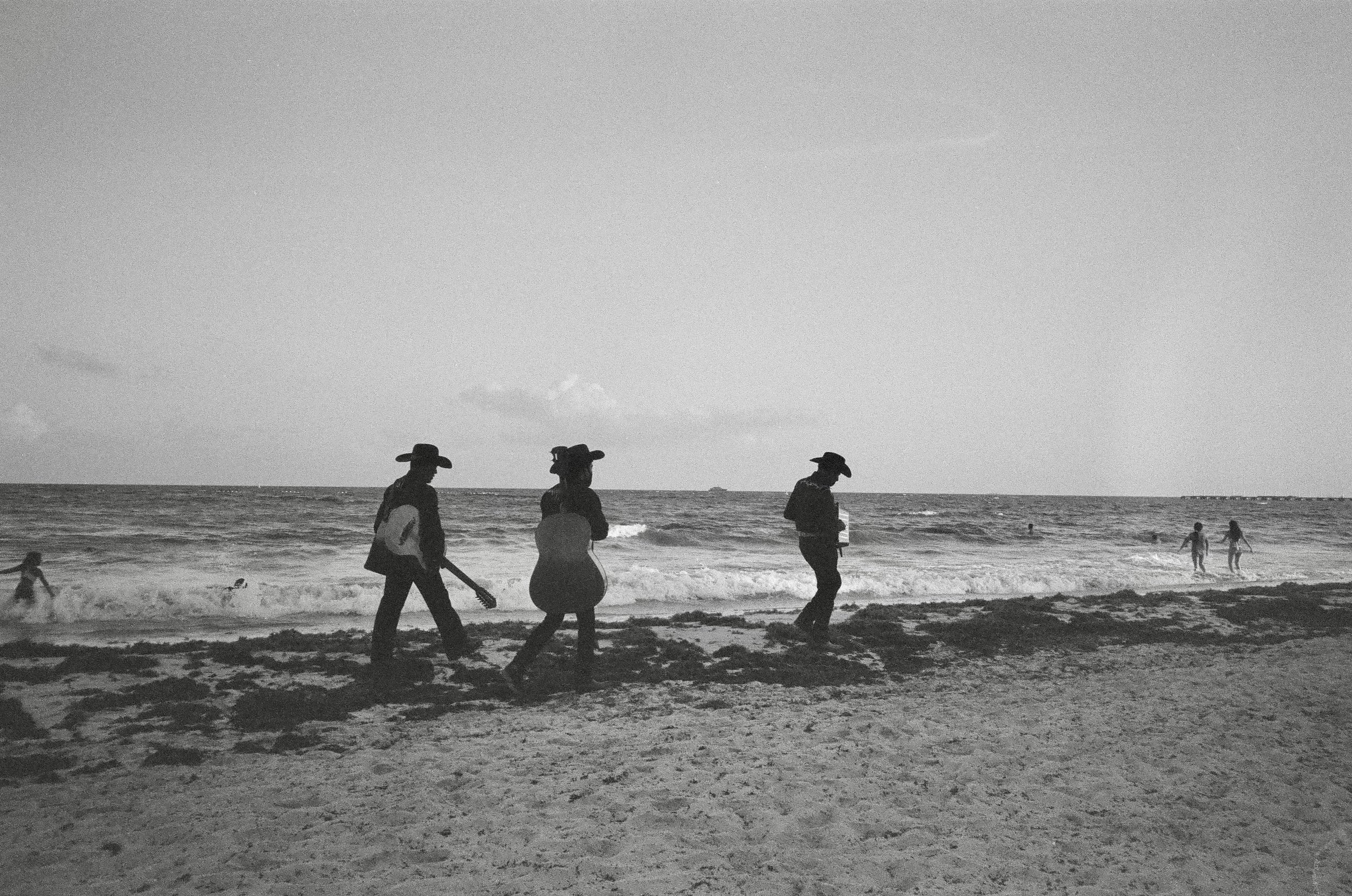 Playa del Carmen, 2022 / Nikon FE 35mm
