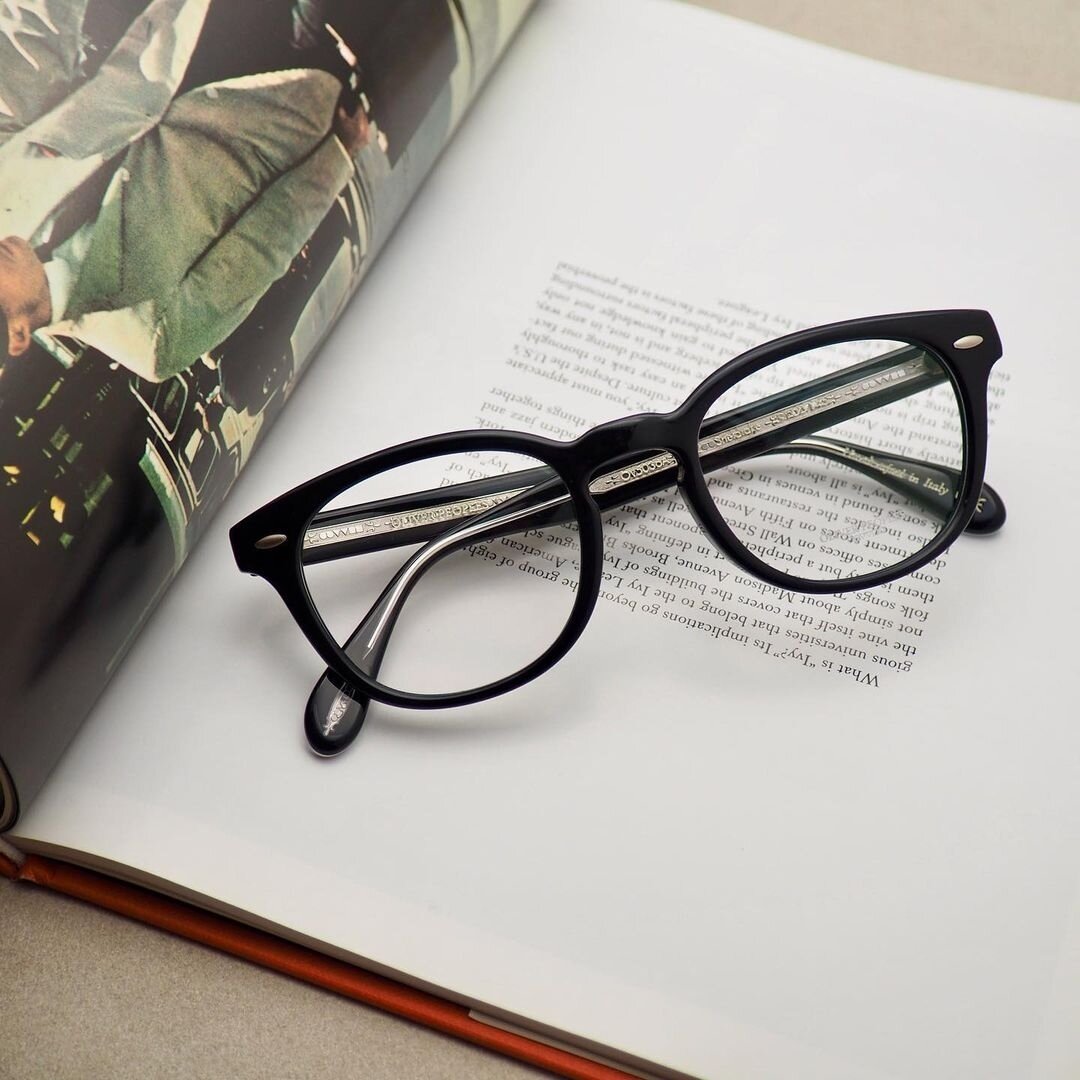 Step into the world of classic sophistication with the Oliver Peoples Sheldrake glasses, available now at Peepers Opticians! 🤩 Inspired by the legendary artist Andy Warhol, these frames exude an aura of artistic flair and refined style.⁠
⁠
The Sheld