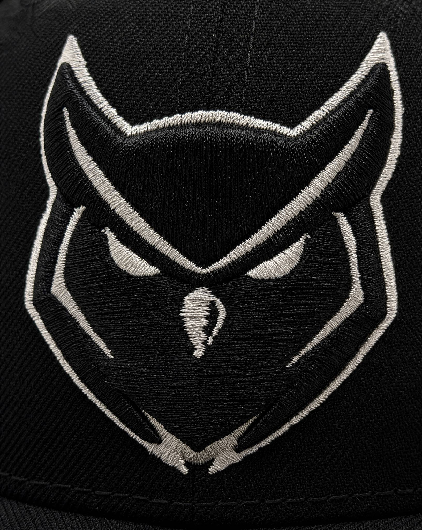 Owl X Detail Image.png