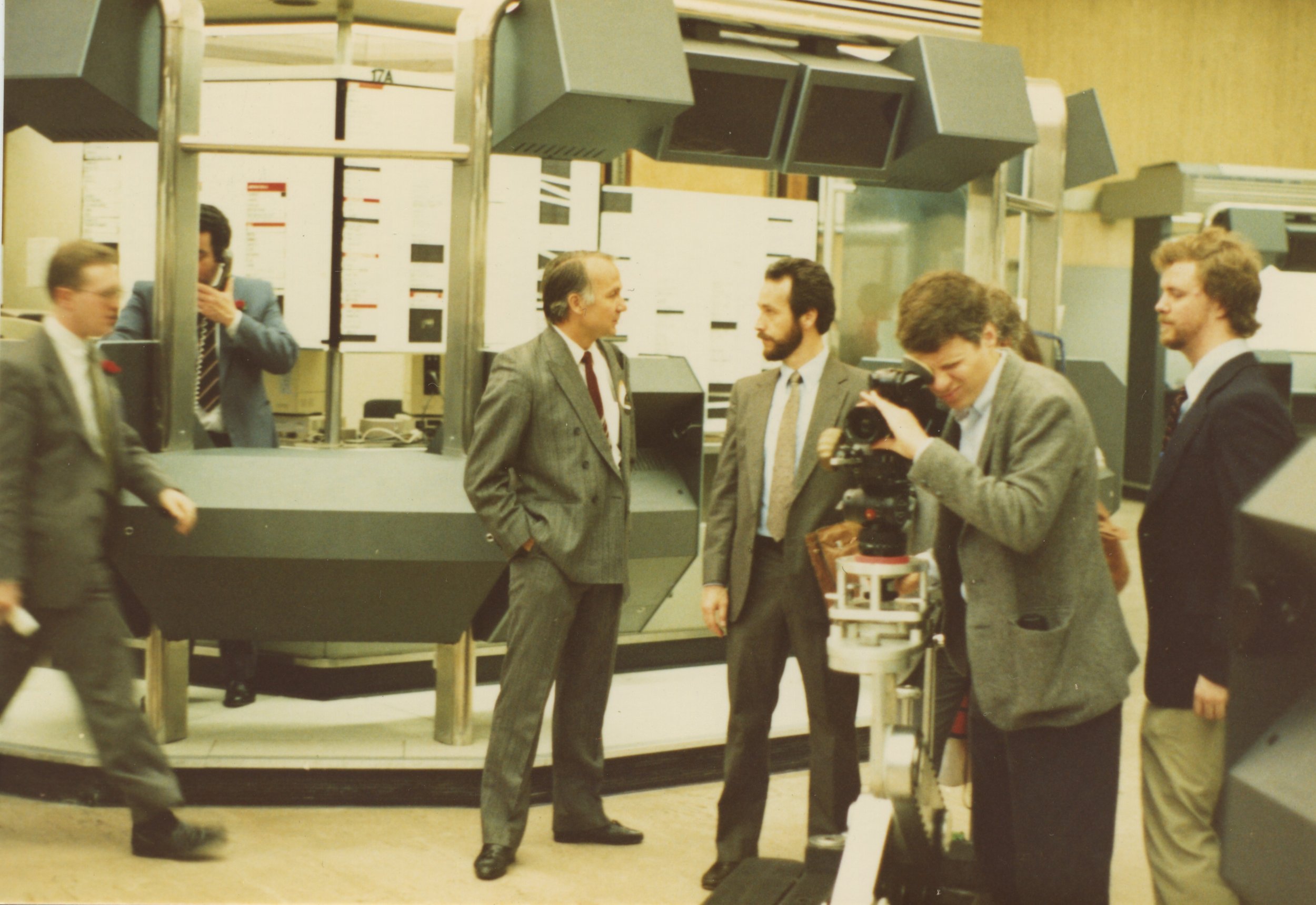 LONDON STOCK EXCHANGE - Digital Equipment Corp.