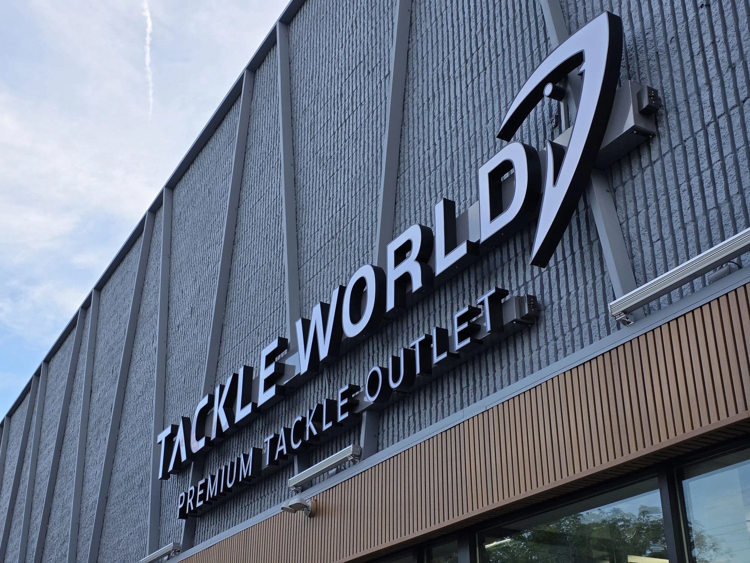 Tackle World