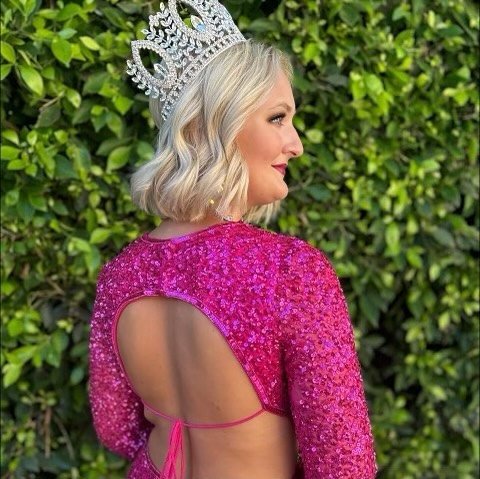 Join us in wishing our International Miss, Charley, a very happy birthday! 🎁🎉 

Her leadership and support of her younger sister queens is inspiring. We are grateful for her dedication and hard work as an International Miss queen! 

Leave her a hap