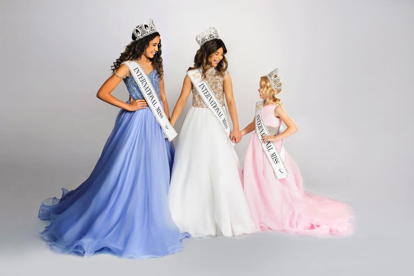 Happy National Dress Day to all who celebrate! 👗✨ Nothing like a beautiful dress to make you feel confident, powerful, and a little extra sparkly.