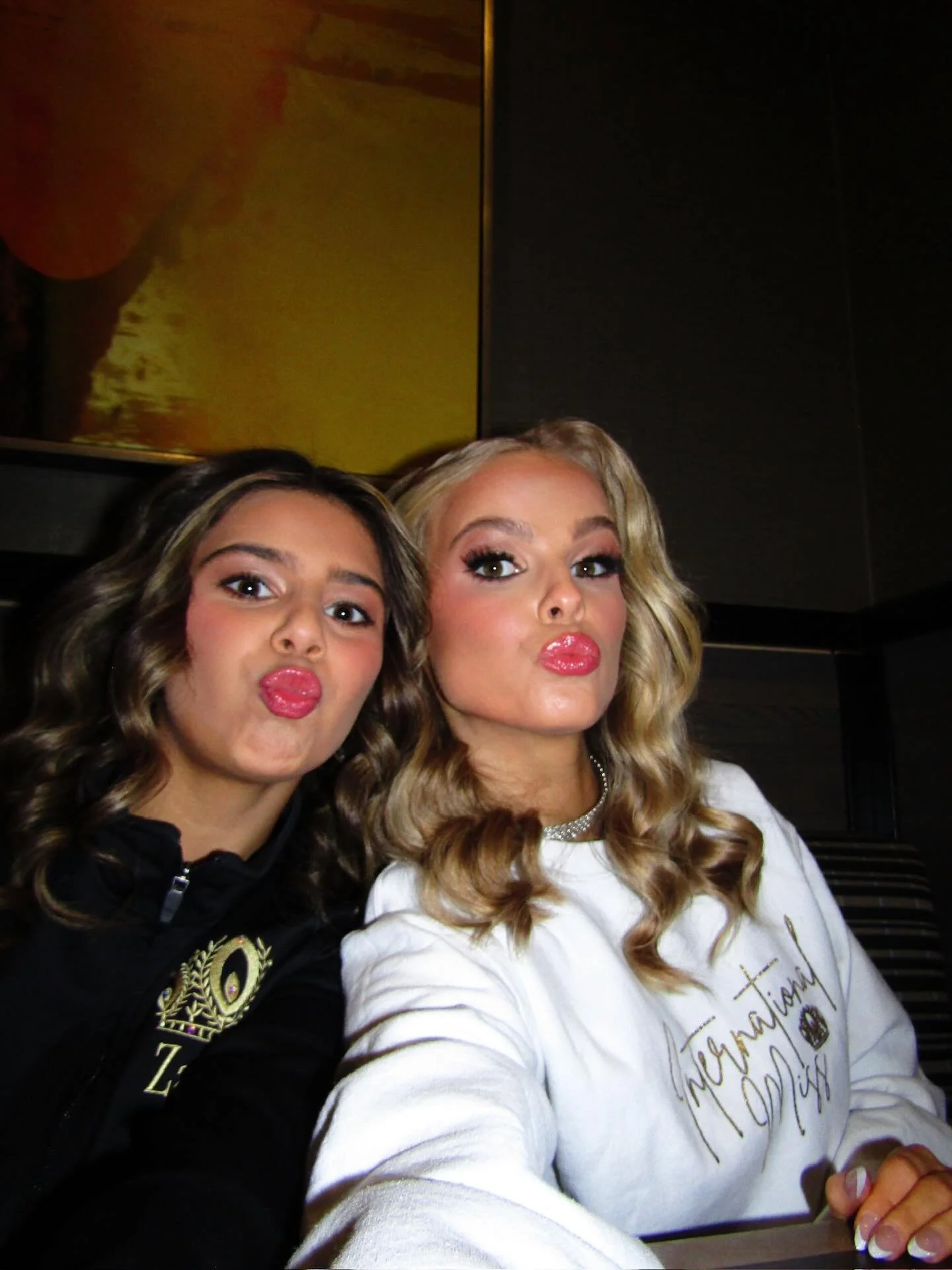 ✨ Introducing Our Mentee Program! ✨

Each Senior Division Queen will be paired with a Junior Division Queen to serve as a mentor, role model, and friend throughout there journey to Internationals and during the week of Internationals. Together, they&