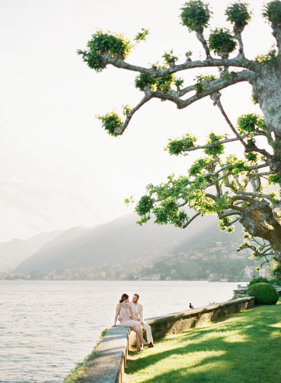 Lake_Como_wedding_photographer_nikol_bodnarova_lake_como_film_wedding_photographer_40.jpeg