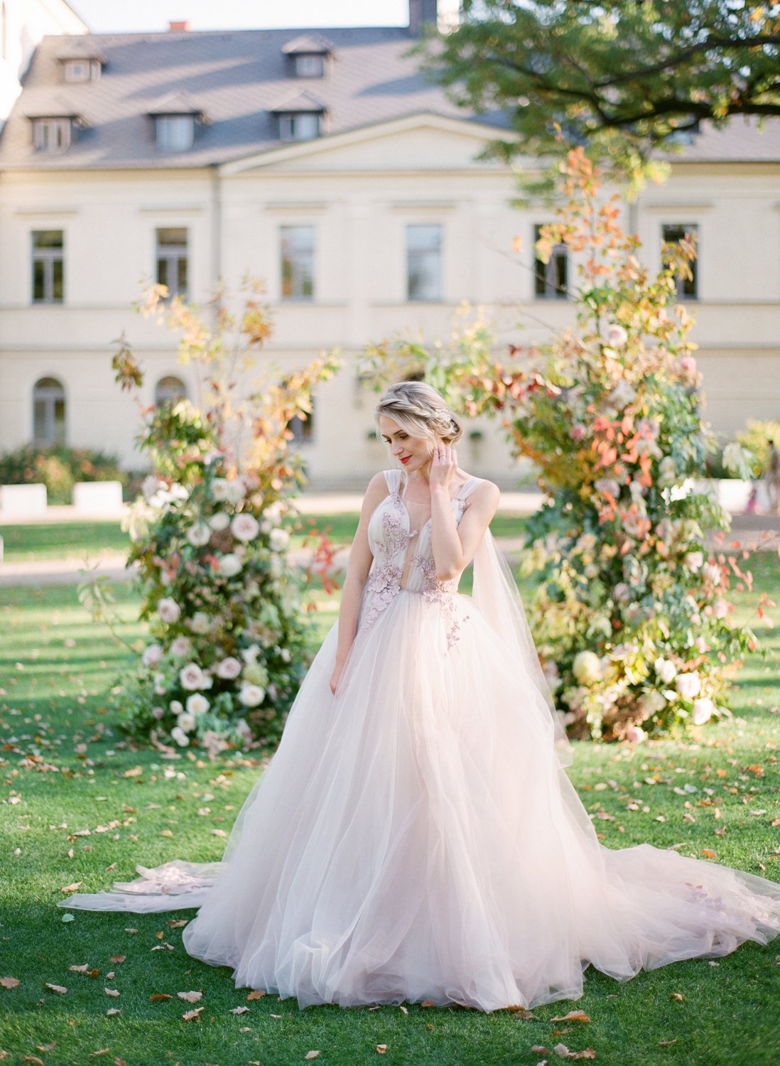 chateau mcely wedding photographer prague nikol bodnarova photography