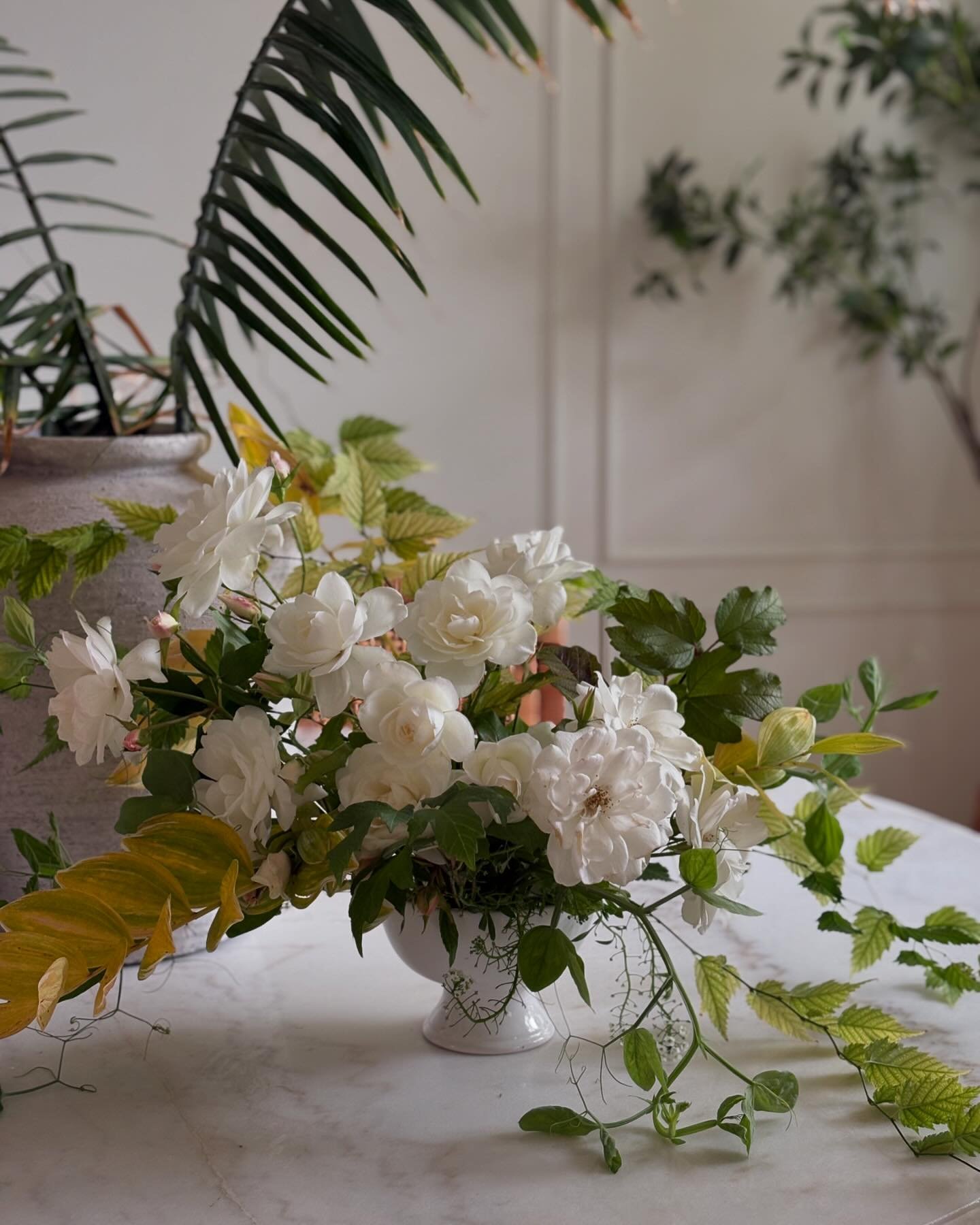 Last little snippets from my garden for the year&hellip;. I love the yellow variegation that drying and freezing does to leaves and the iceberg is still blooming her heart out&hellip; also used my old sweet peas as vines along with Japanese Keria fol