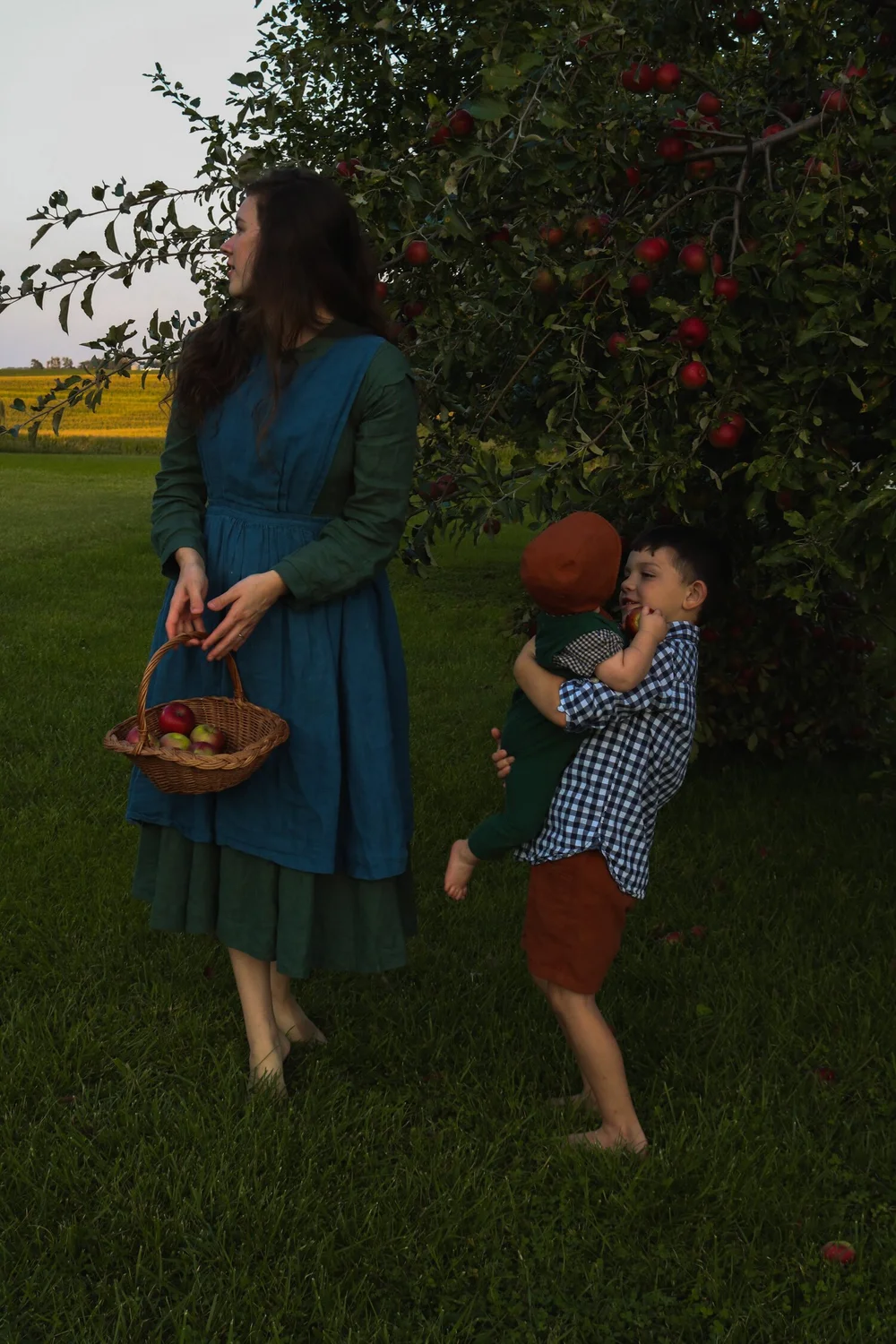 https://images.squarespace-cdn.com/content/v1/62ec1fc995263d65f21175de/2d52a80d-0bd0-44a2-8650-c61b09377907/Sweet+September+First+-+Under+A+Tin+Roof+Blog?format=1000w