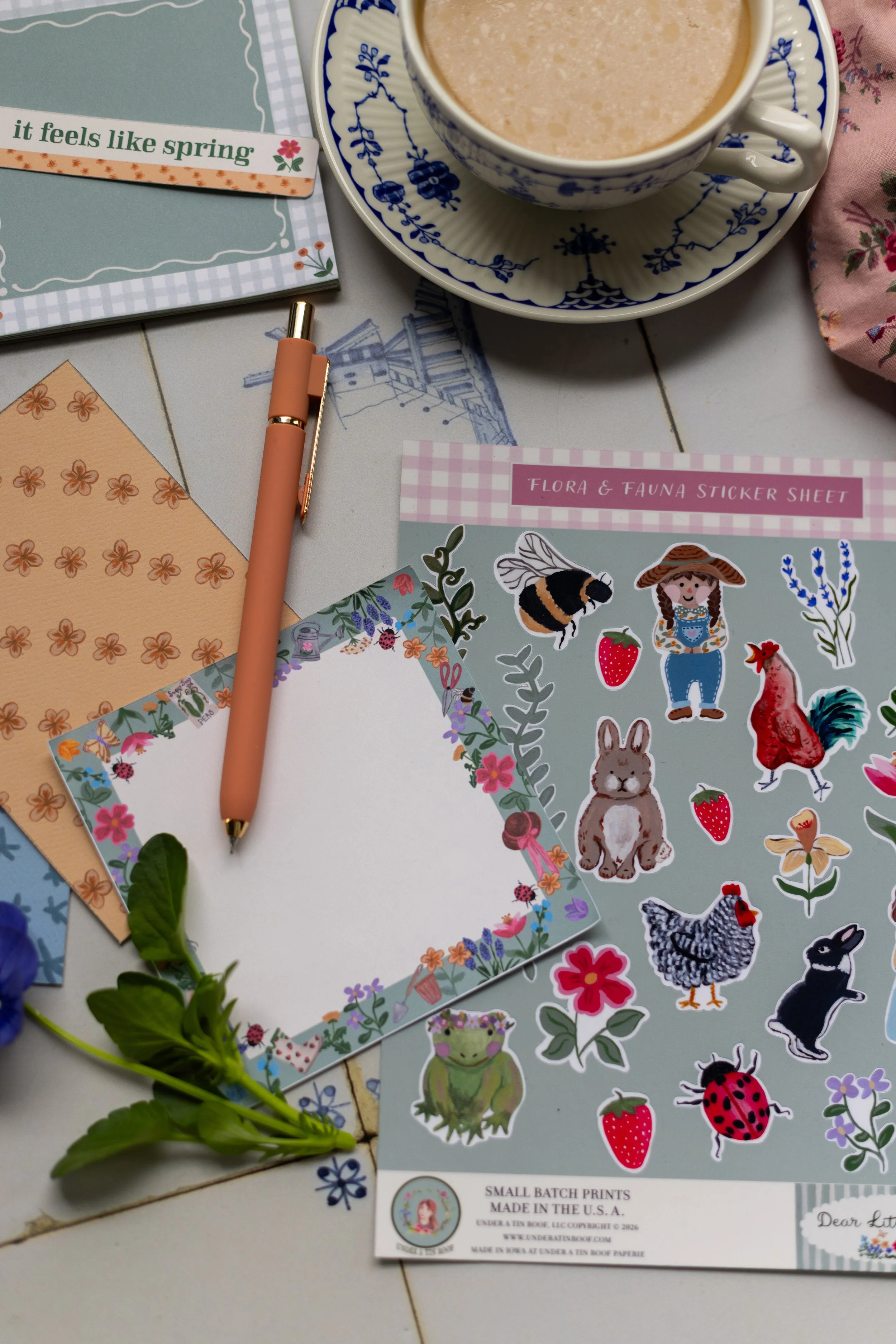 Dear Little Spring Garden Memo Pad