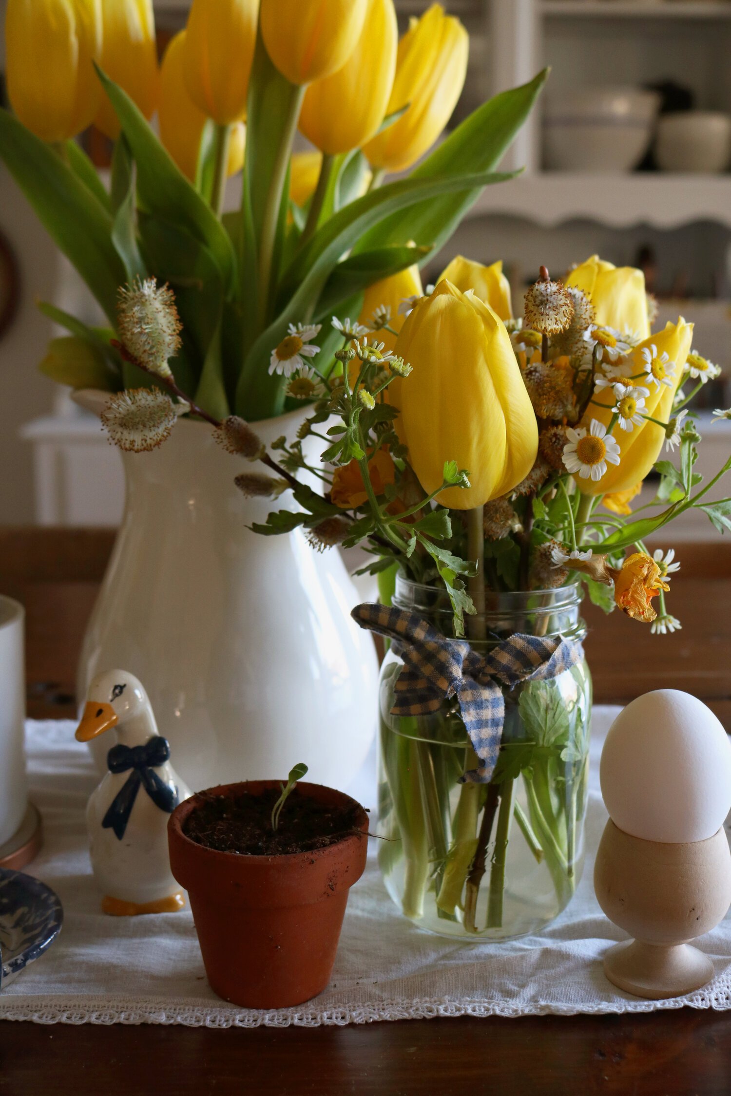 Seasonal Spring Floral Arrangement with Ball® Pint Jars — Under A Tin Roof